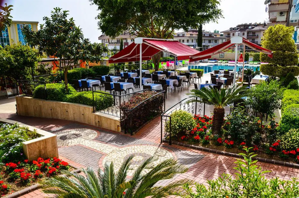 Ark Suite Hotel - foodAndBeverage