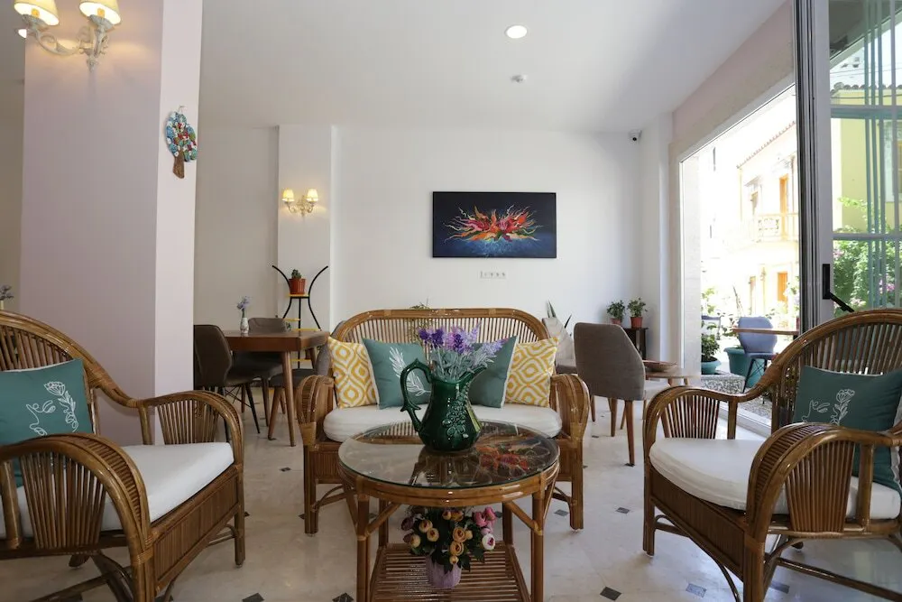 Ata Çesme Otel - foodAndBeverage