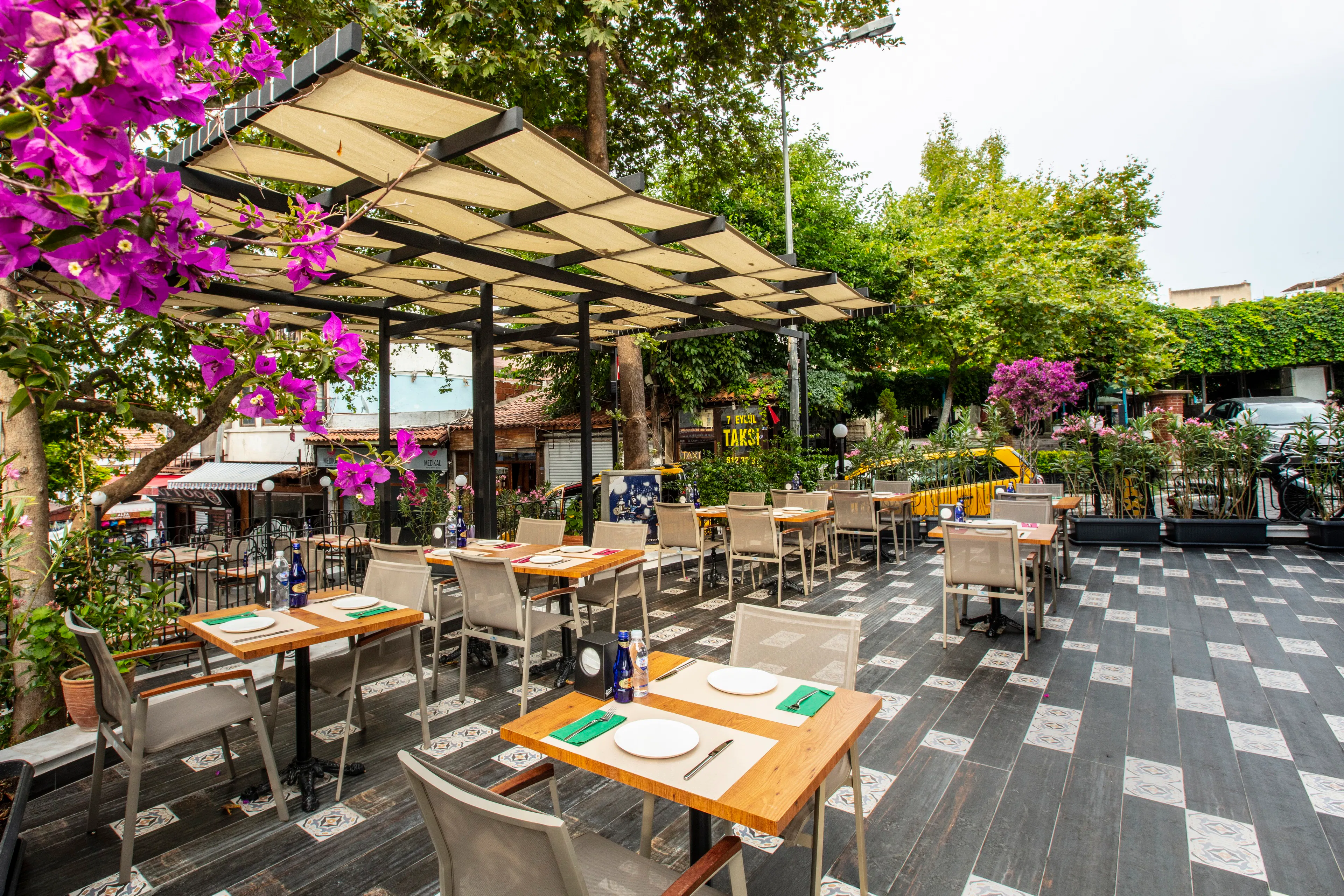 Eliada Hotel - foodAndBeverage