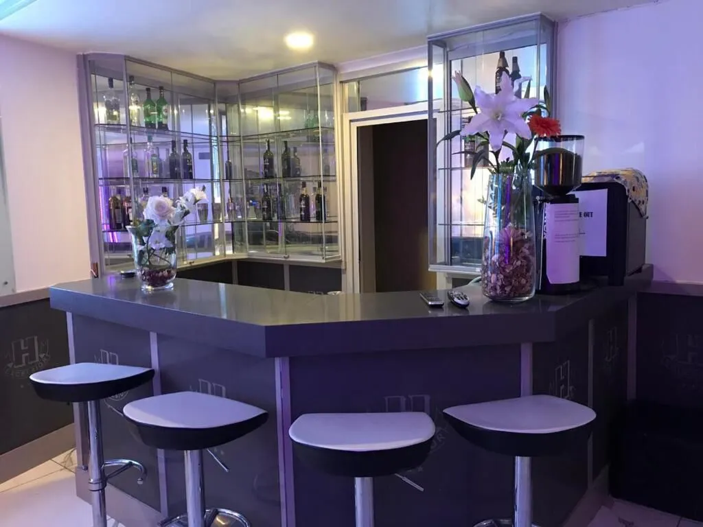 Excelsior - foodAndBeverage