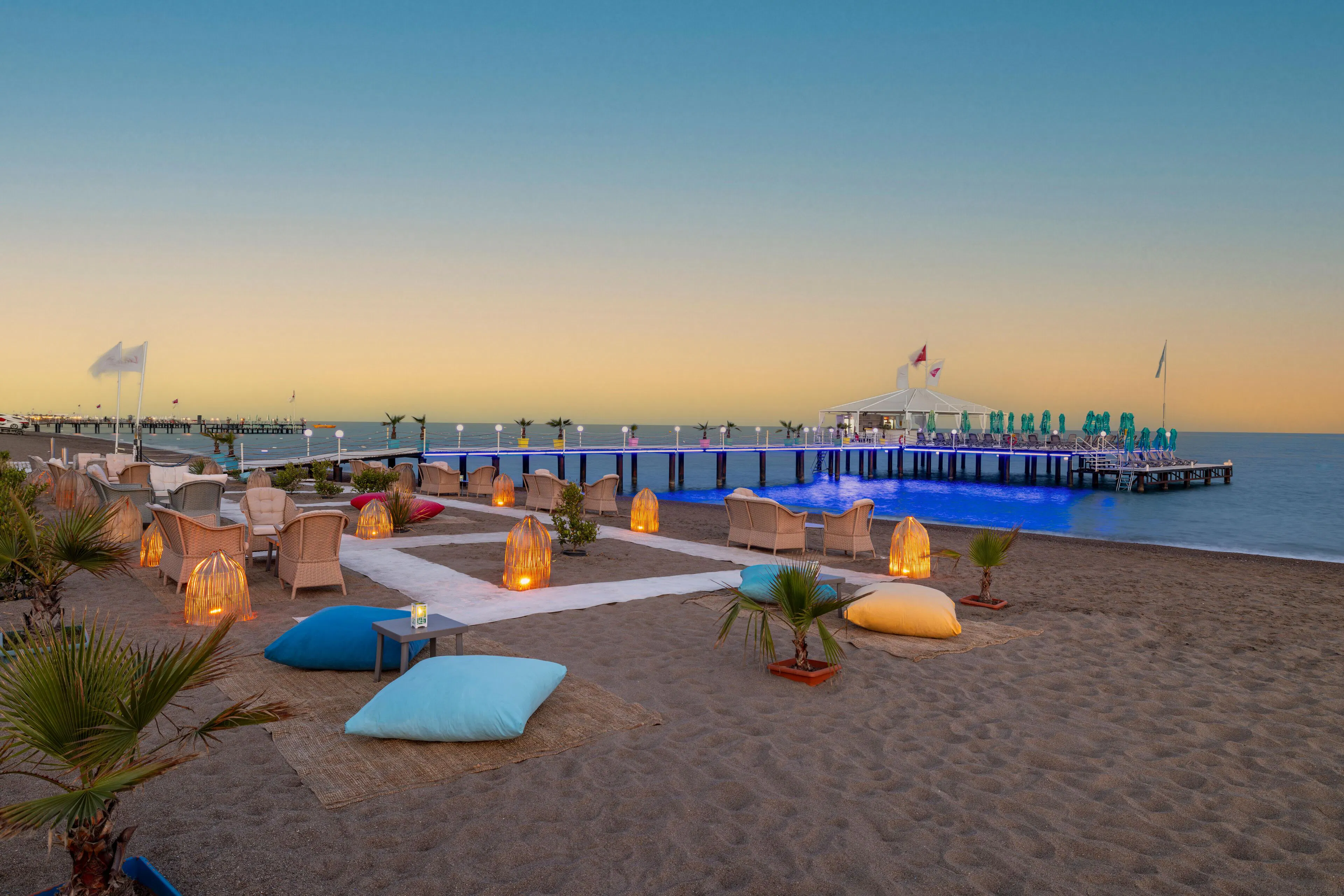 Concorde de Luxe Resort - beach
