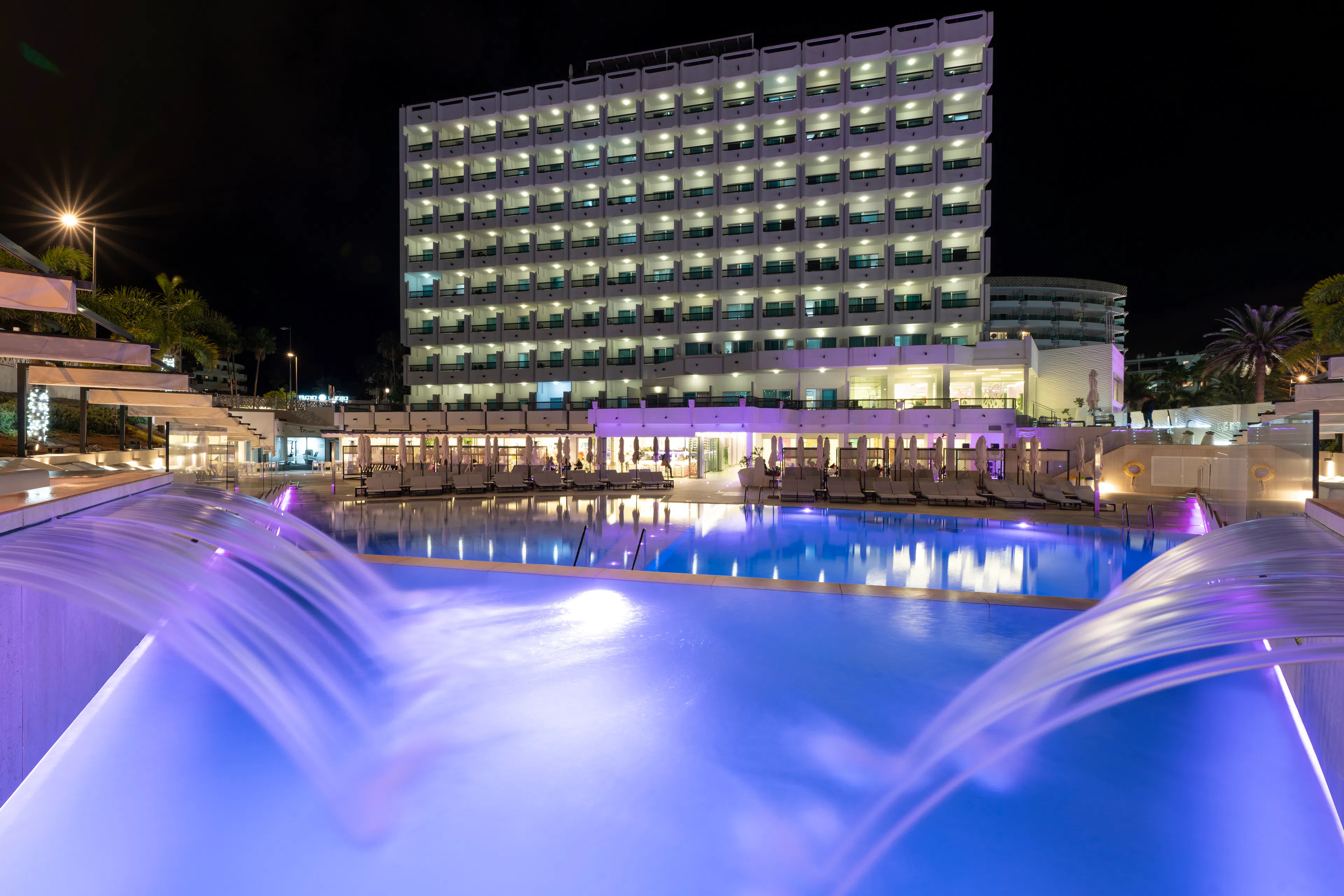 Hotel Caserio - exterior