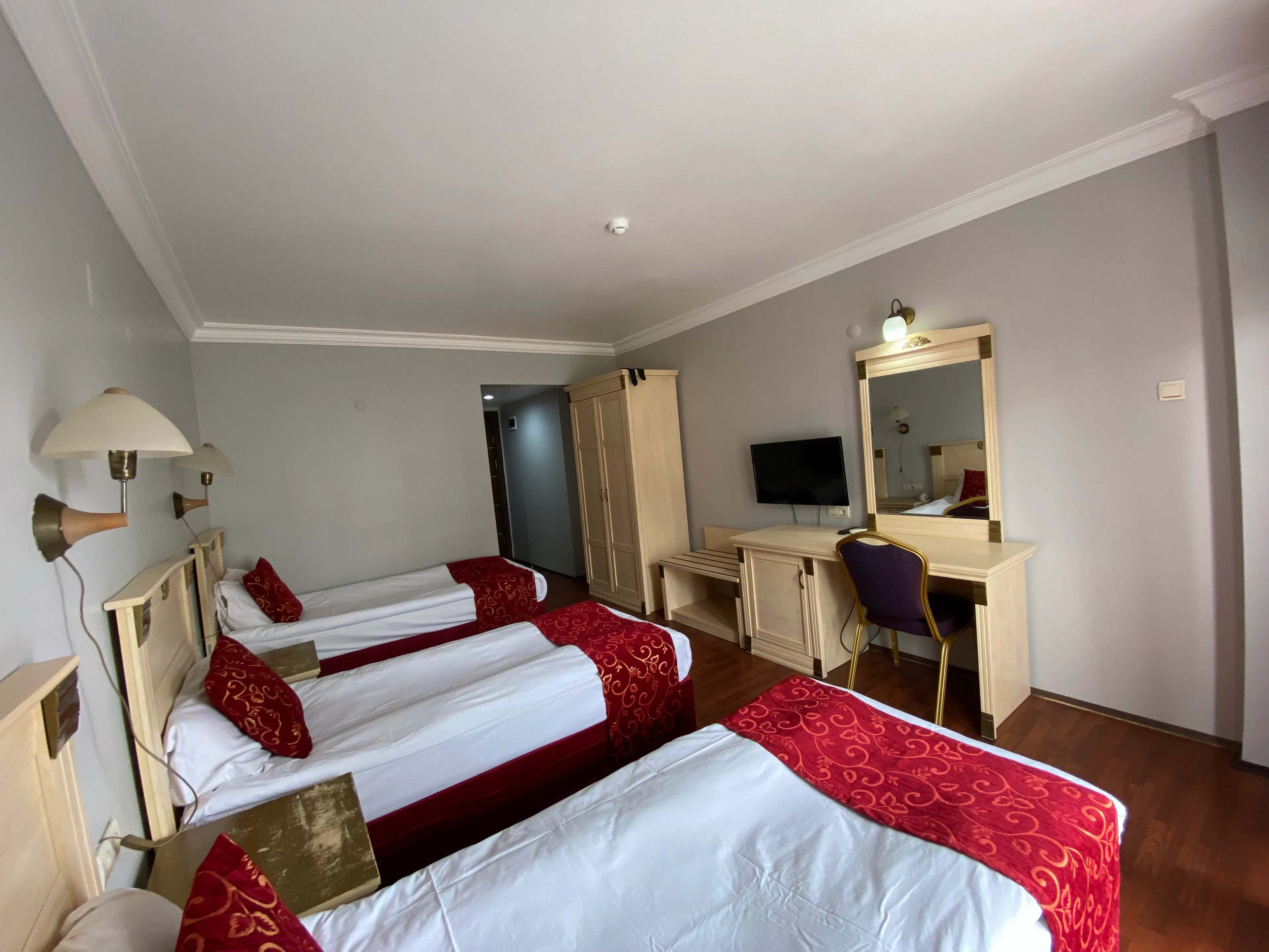 Duqqan Deluxe Hotel - rooms