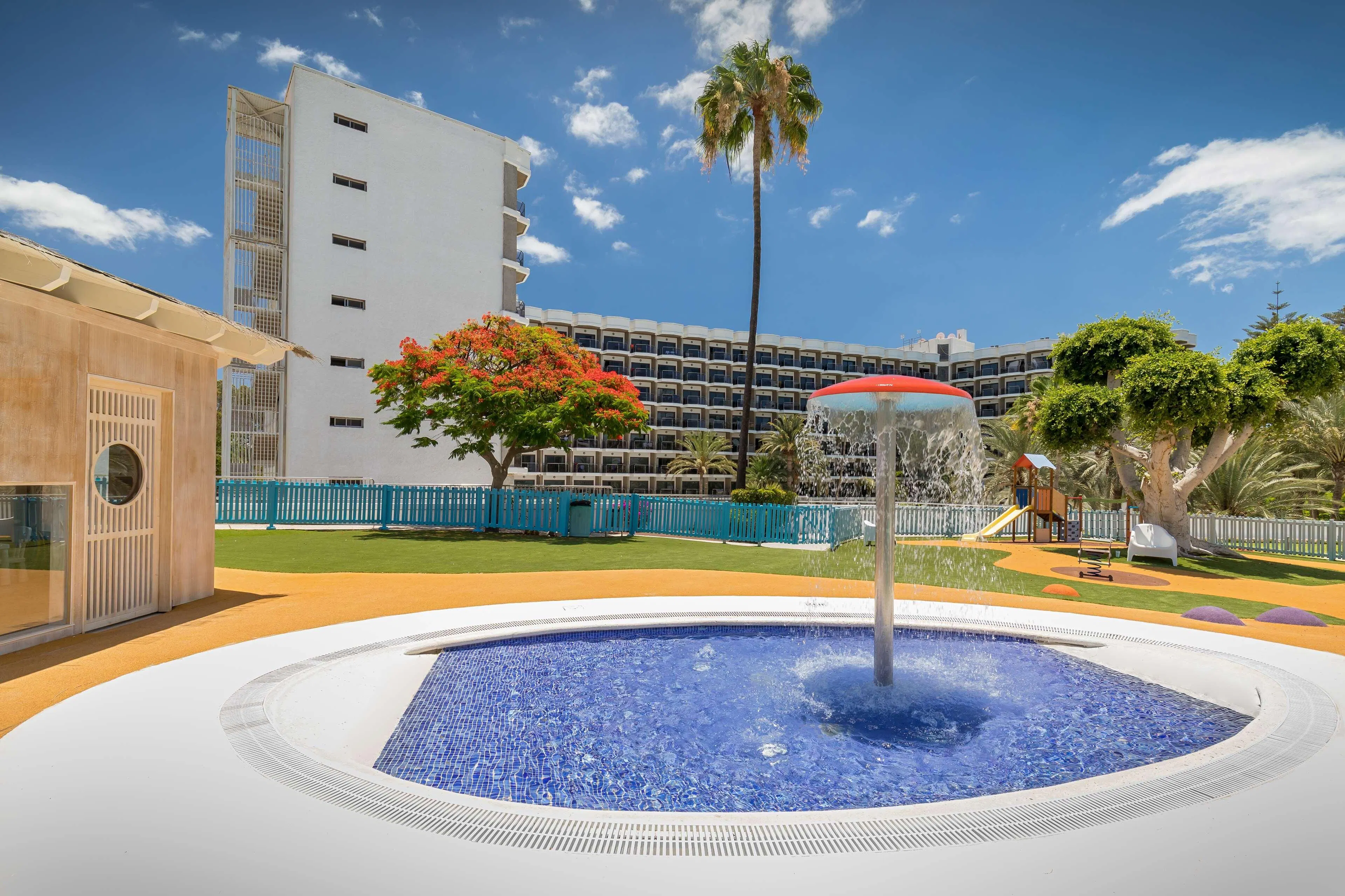 Barcelo Margaritas Royal Level - pool