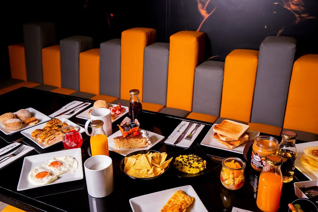 HF Fénix Music - foodAndBeverage