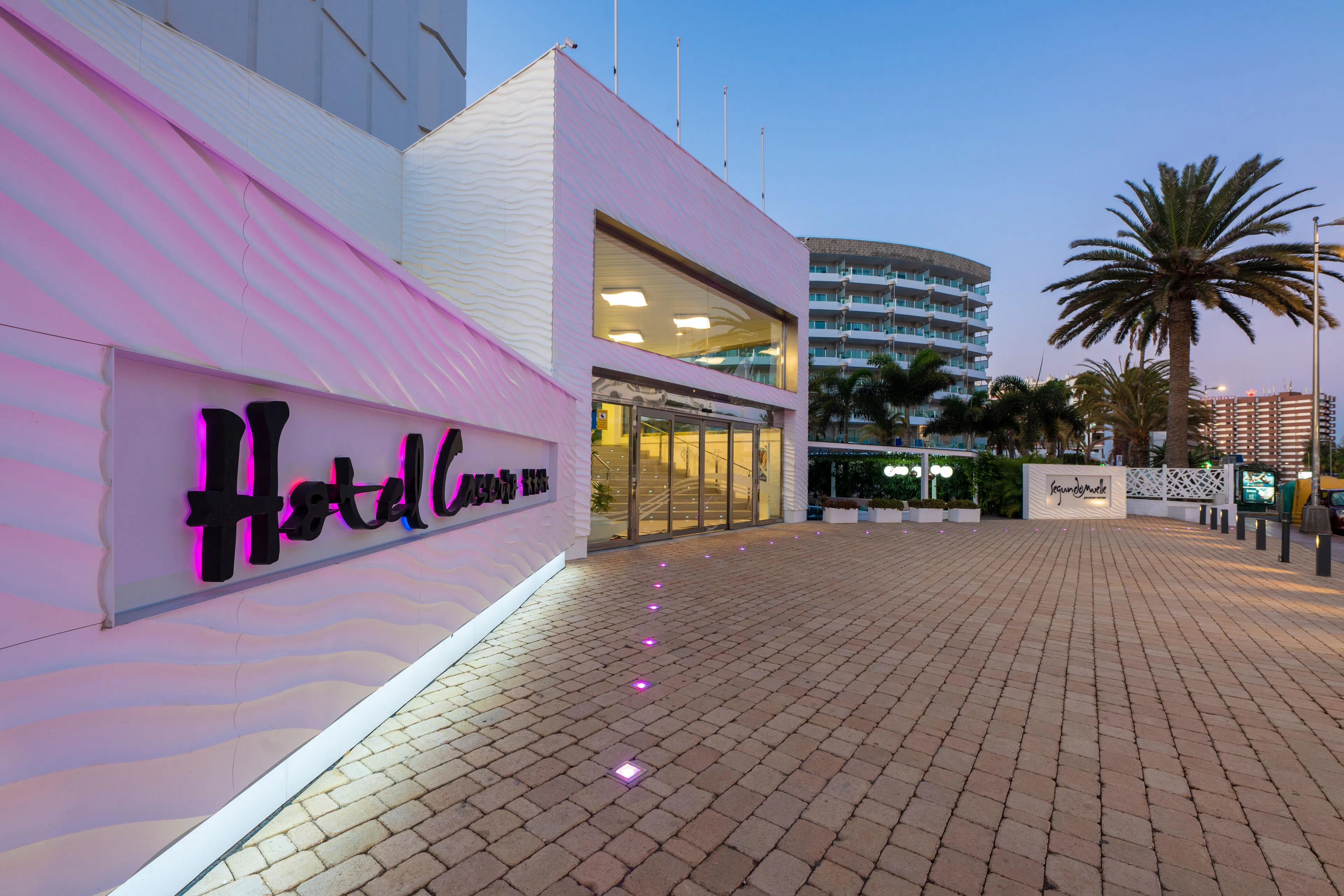 Hotel Caserio - exterior