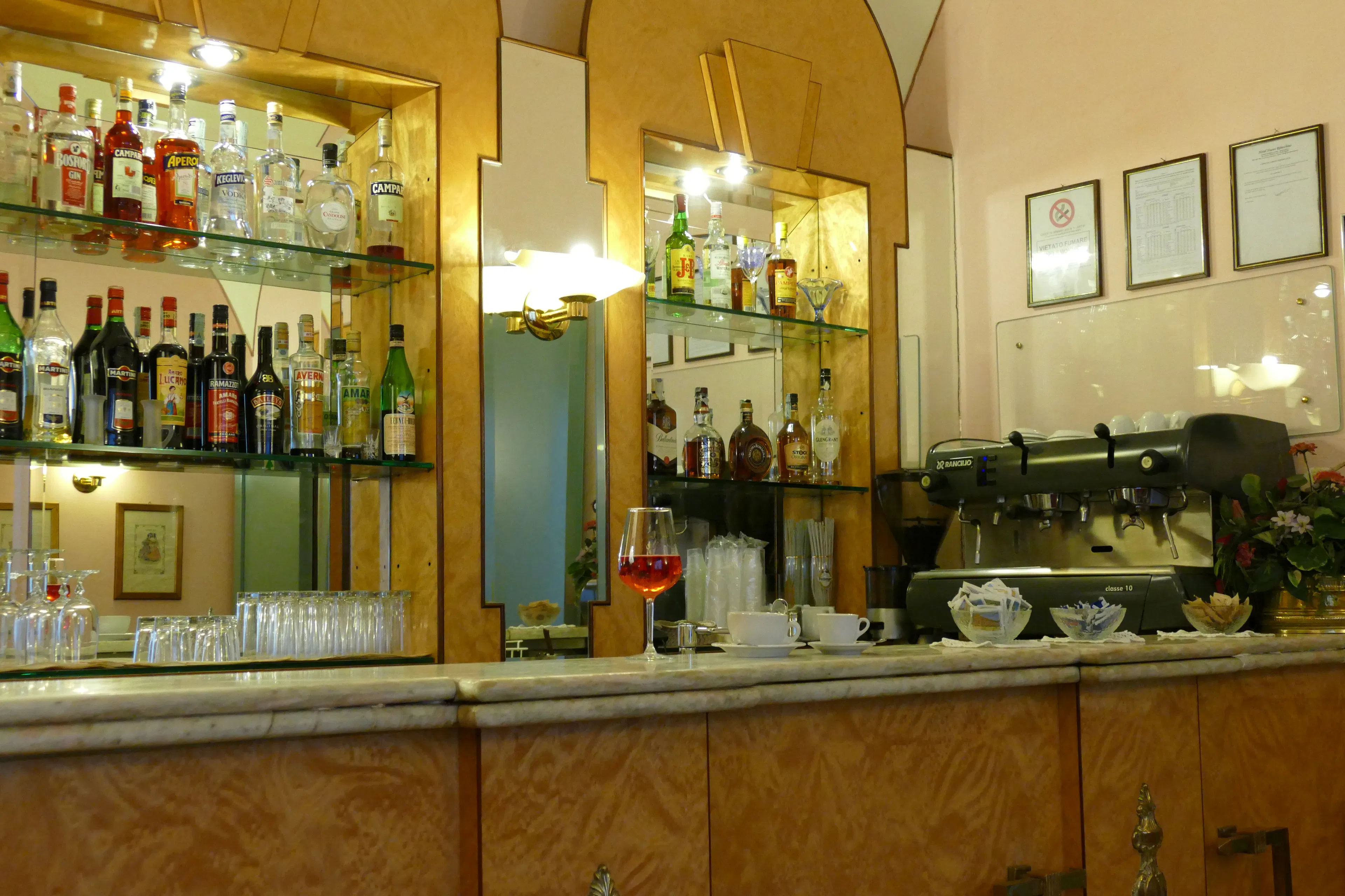 Nuovo Rebecchino - foodAndBeverage