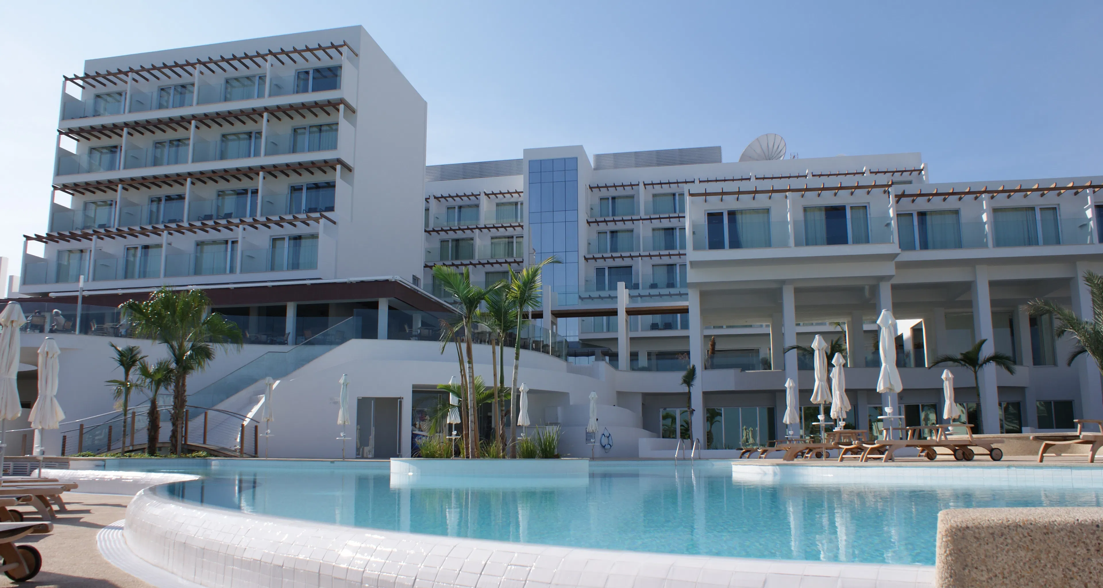 Sunrise Pearl Hotel & Spa - exterior