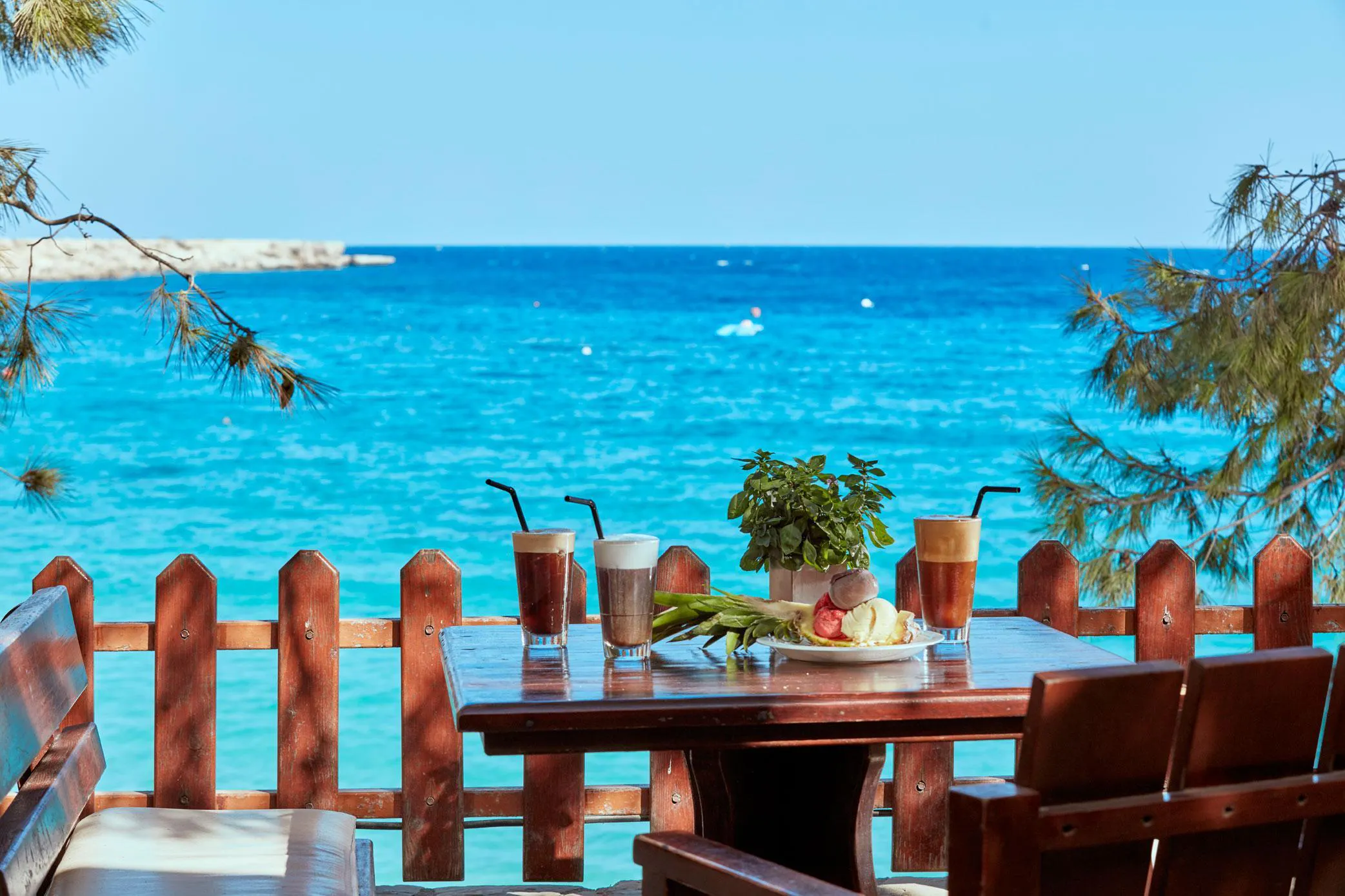 Grecian Park Hotel - location