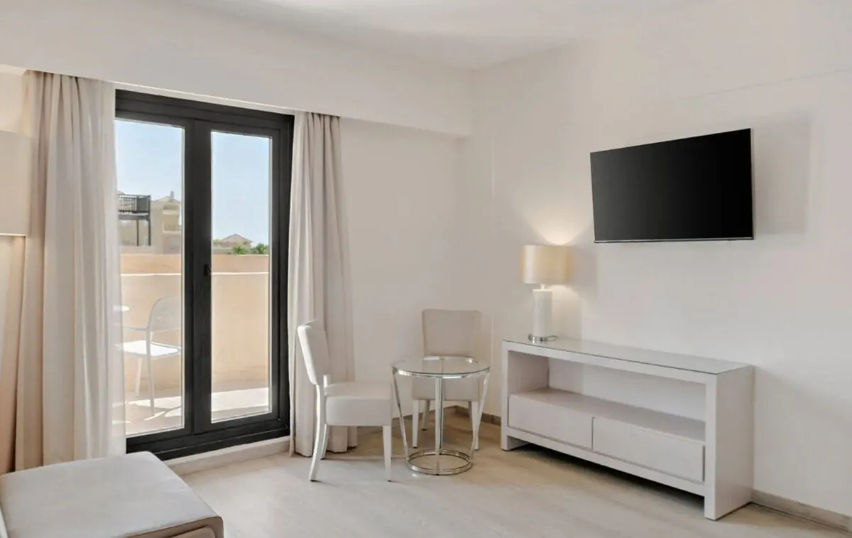 Single Room (SeaView, Balcony Or Terrace)