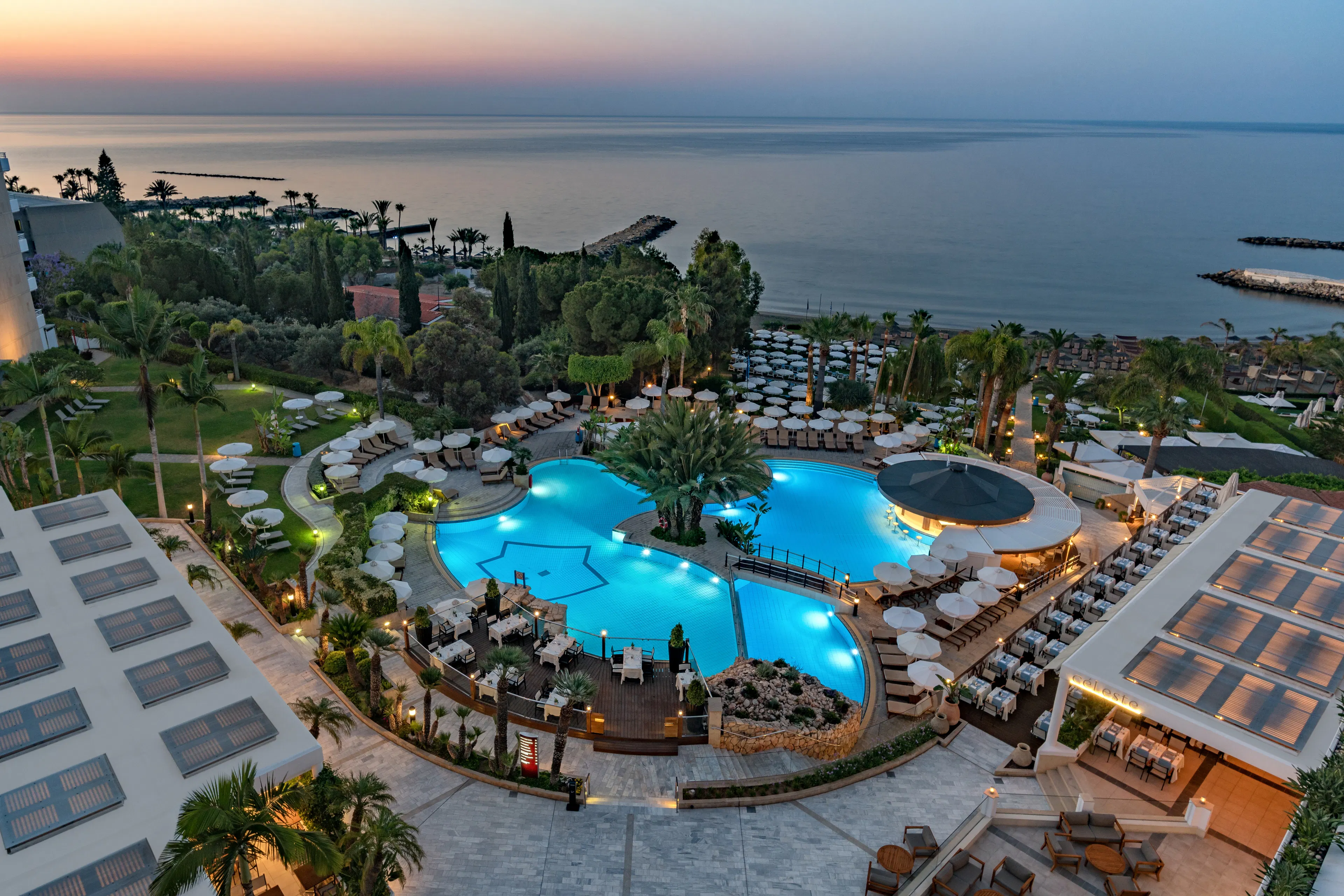 Hotel Mediterranean Beach - exterior