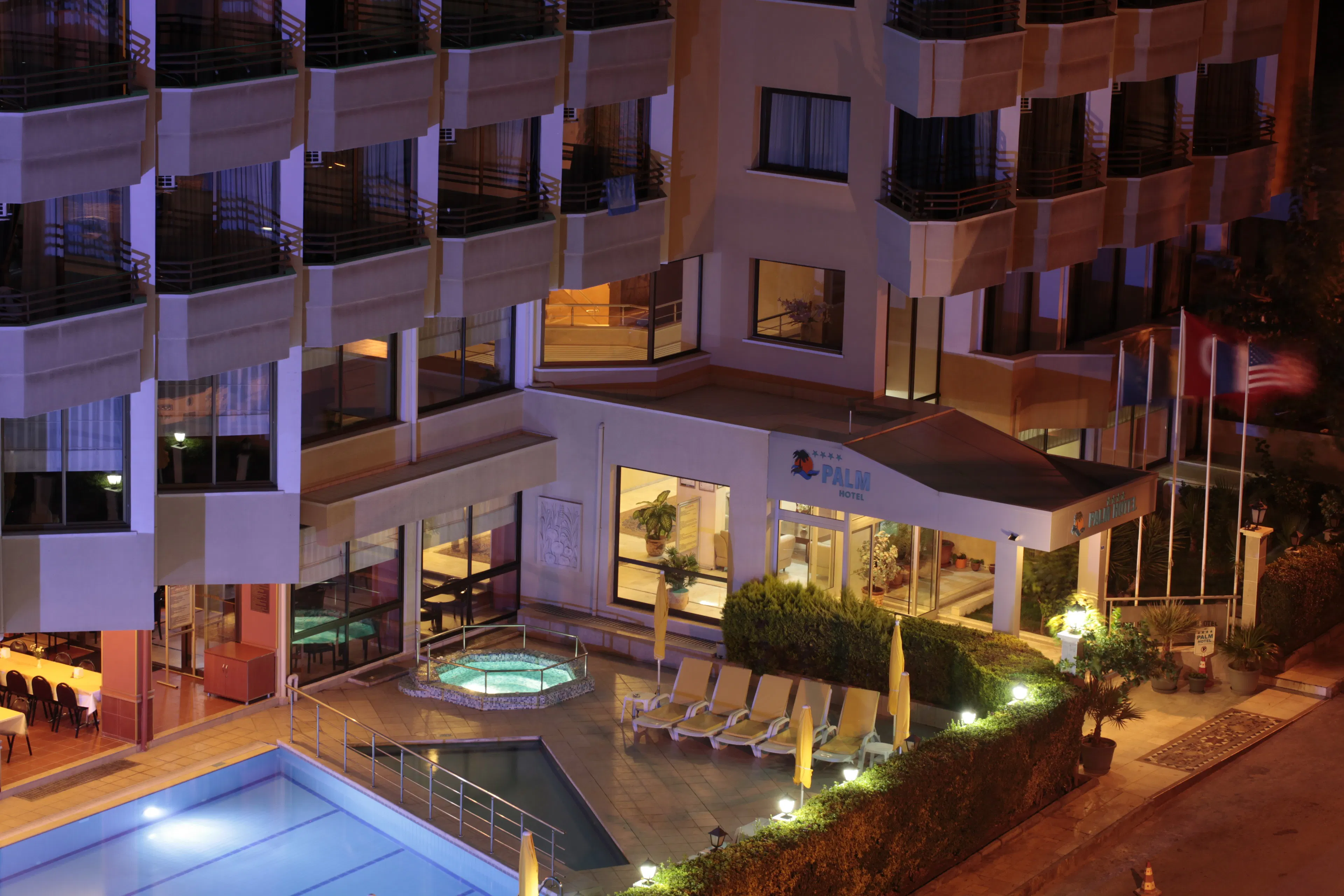Palm Hotel - exterior
