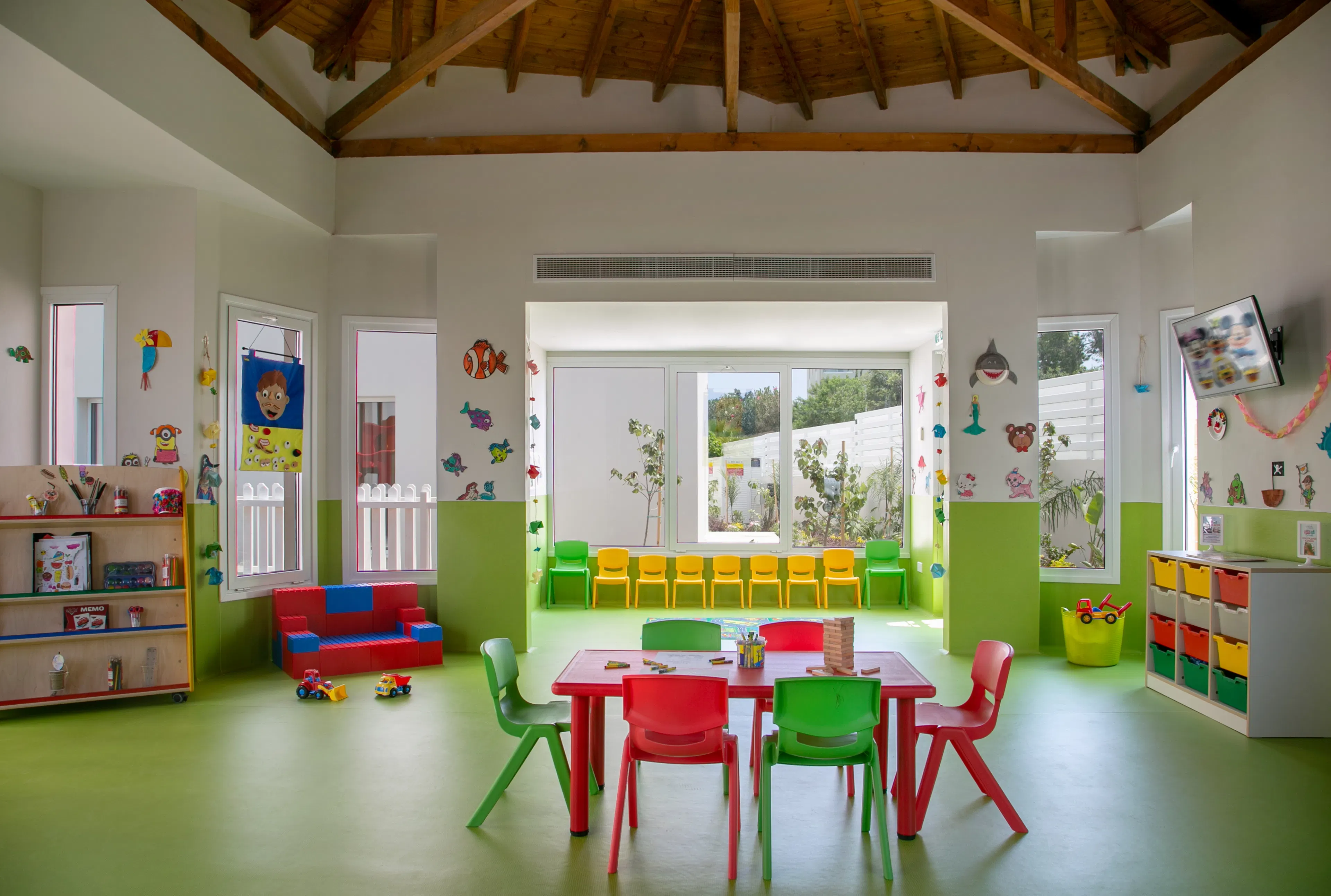 Vangelis Hotel & Suites - family