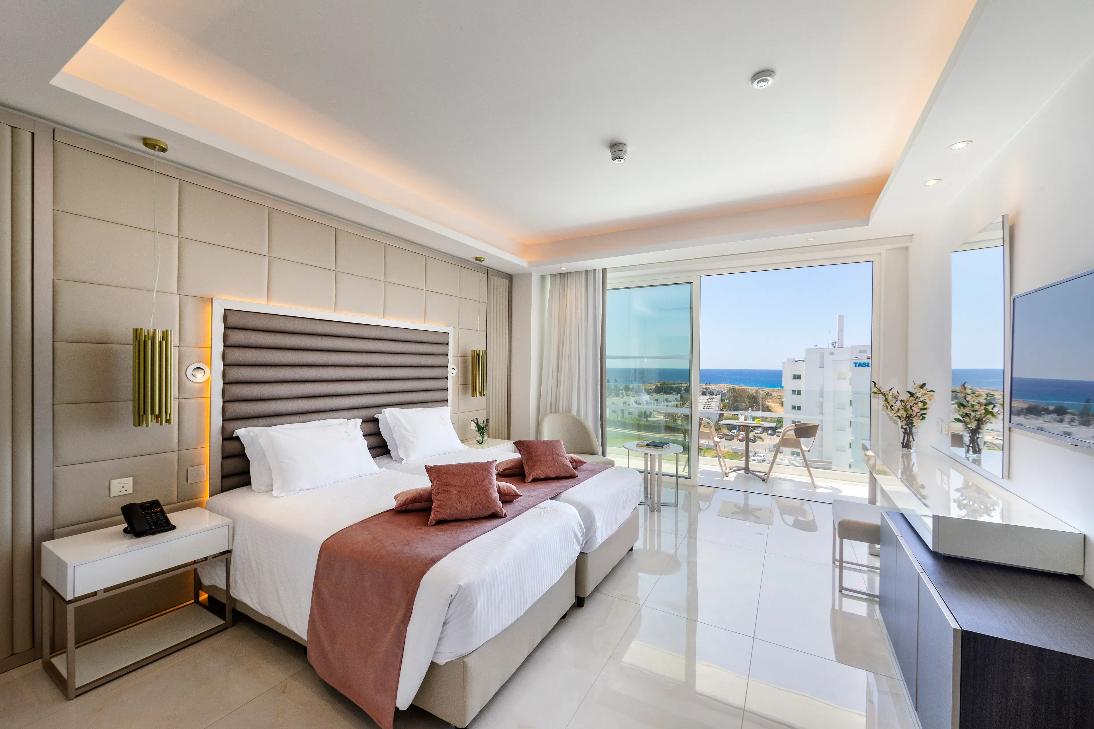 Superior Room (SeaView, Balcony)