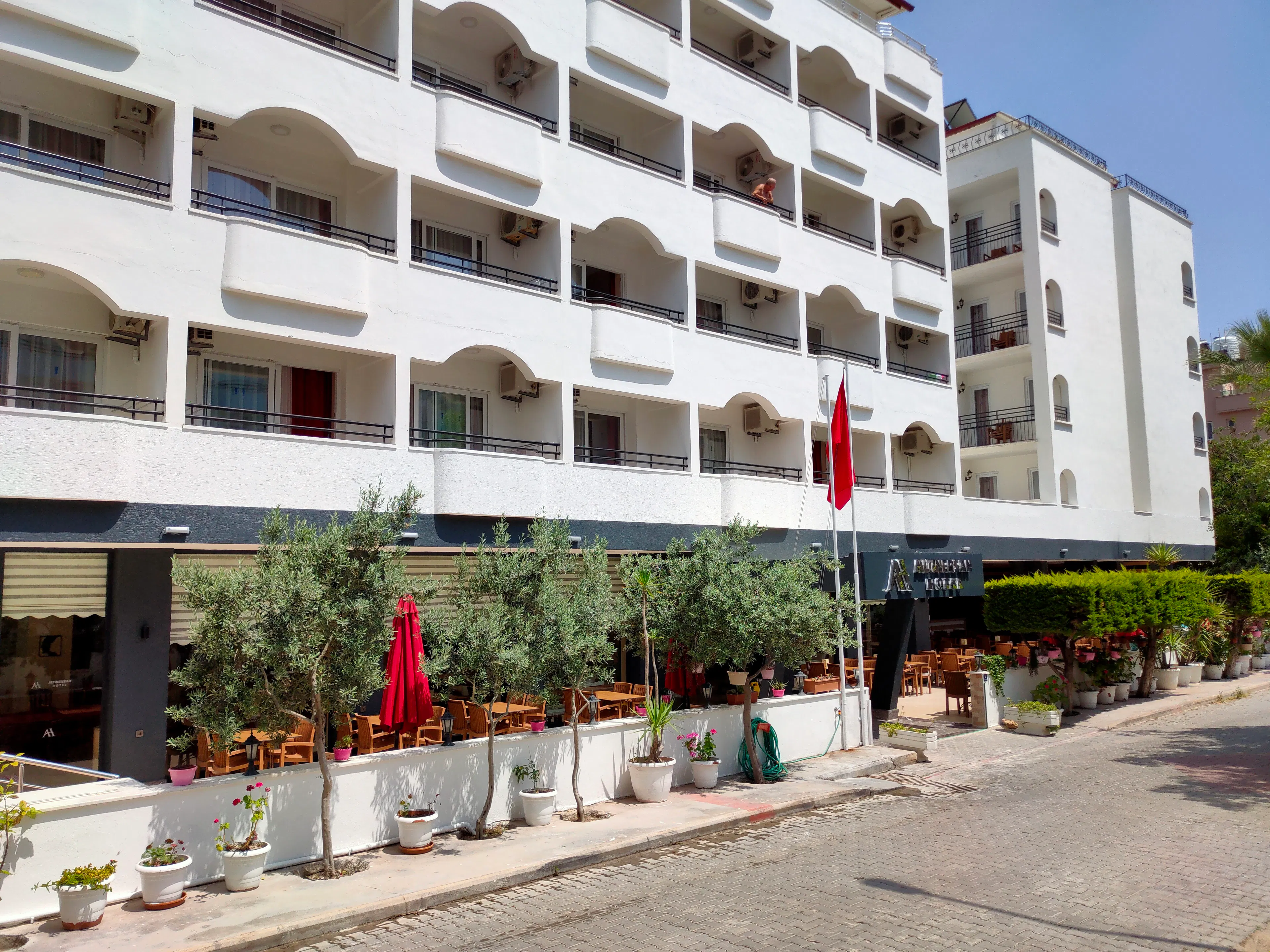 Altinersan - exterior
