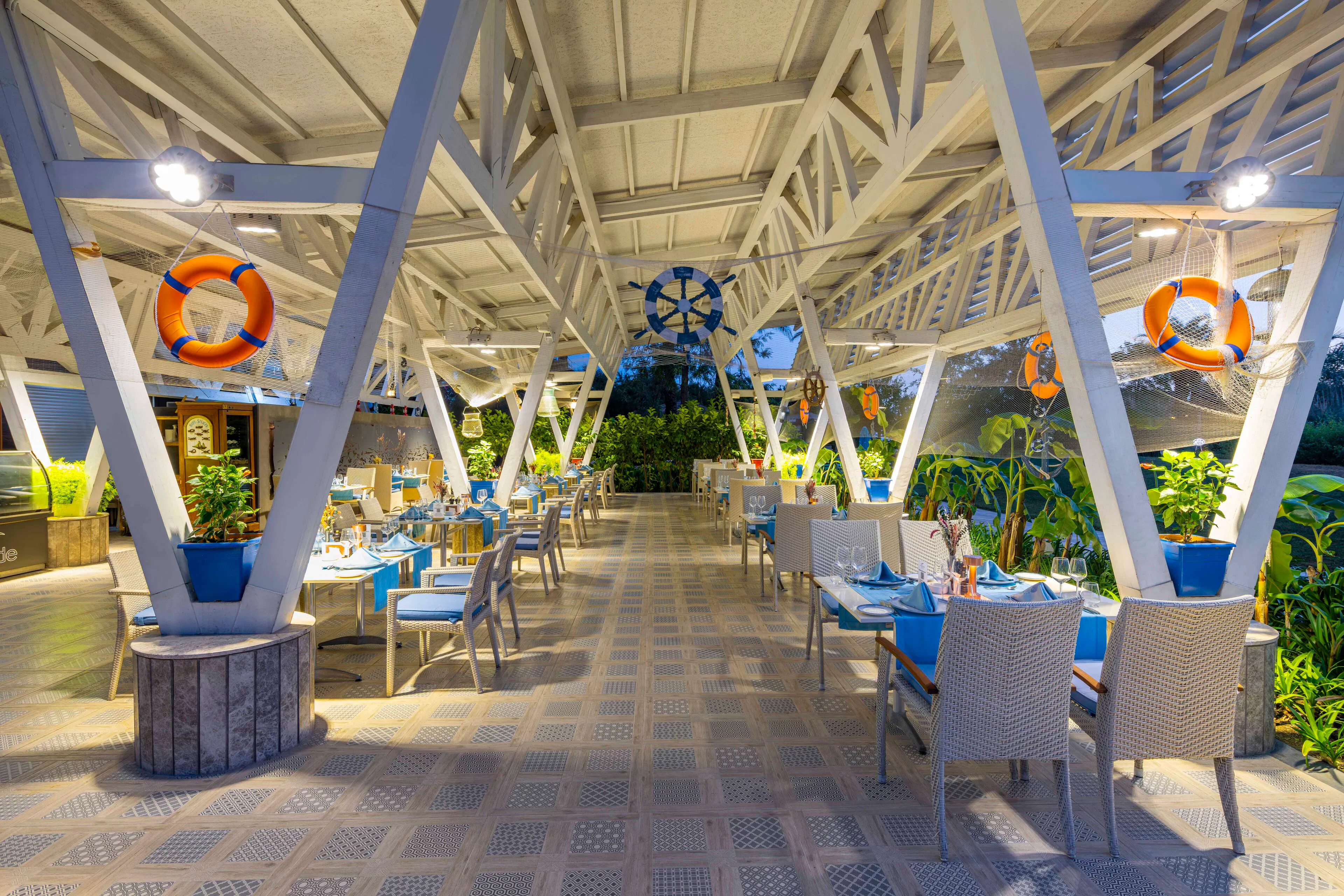 Concorde de Luxe Resort - foodAndBeverage