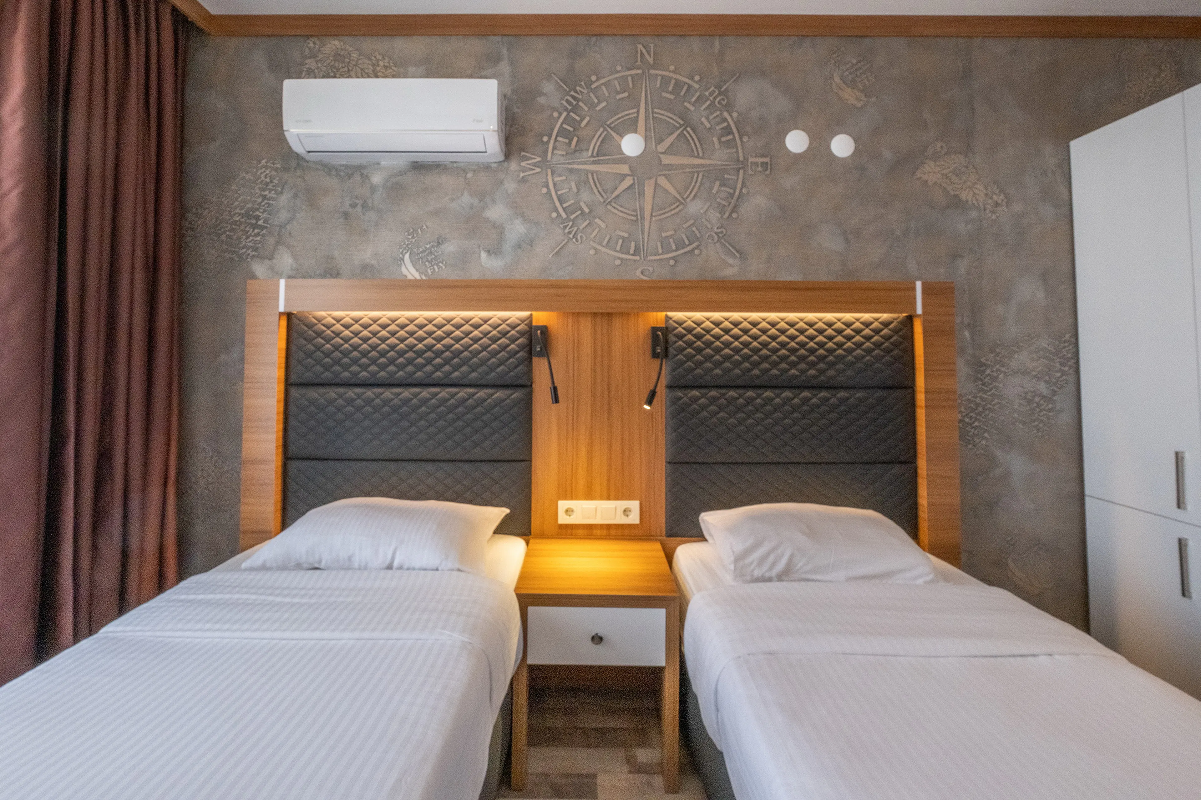 Twin Two Beds