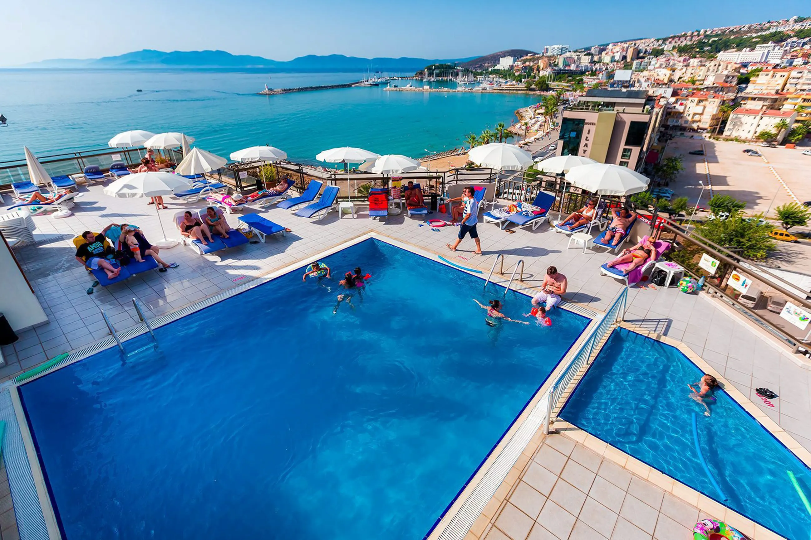 Derici Hotel - pool