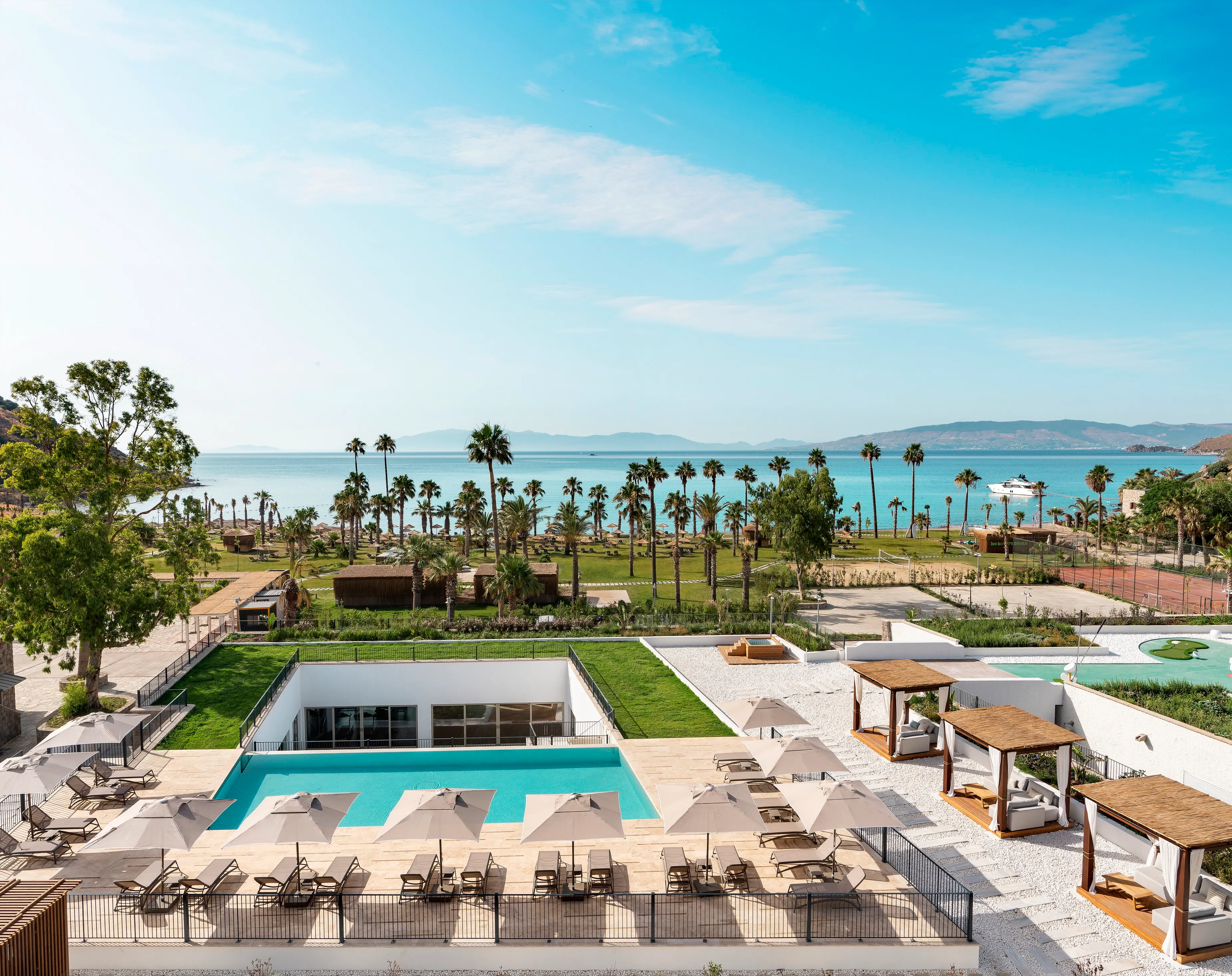 Radisson Collection Hotel Bodrum - pool