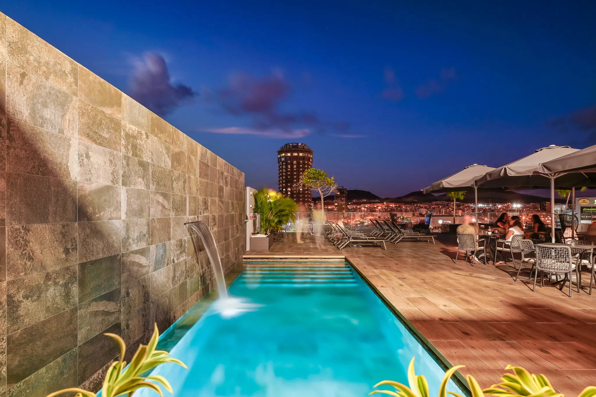 Hotel LIVVO Lumm - pool