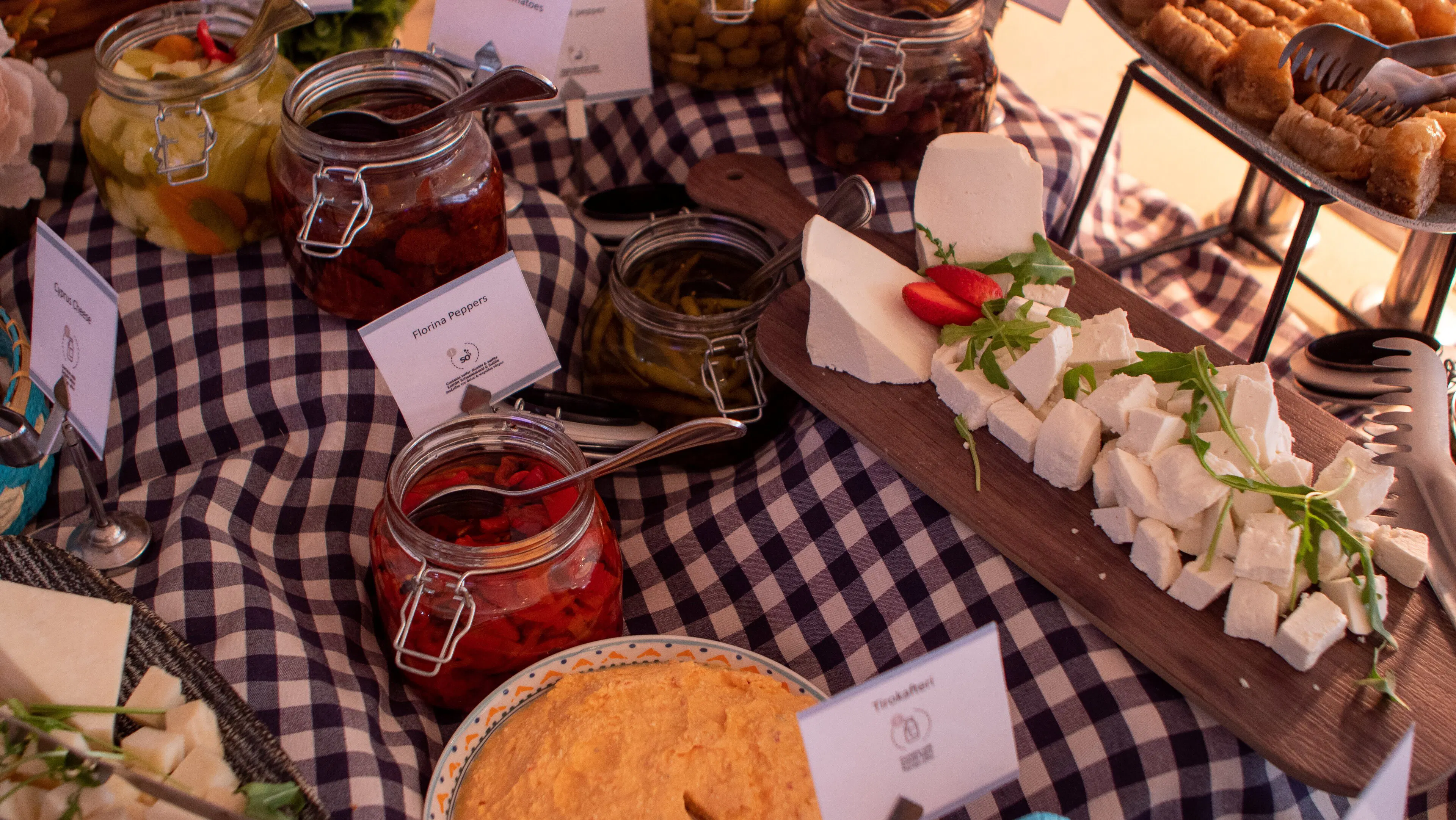 Atlantica Oasis Hotel - foodAndBeverage