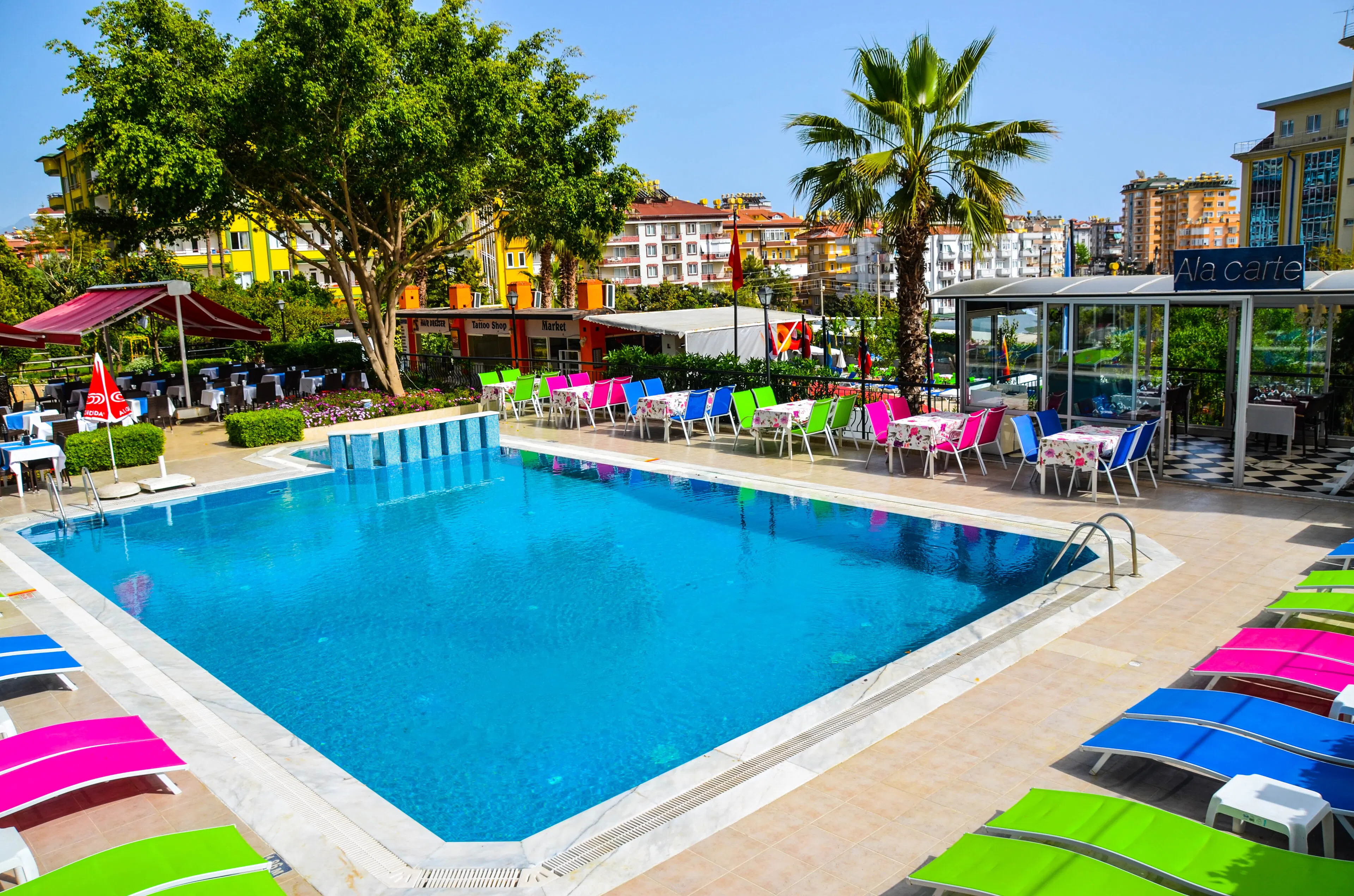 Ark Suite Hotel - pool