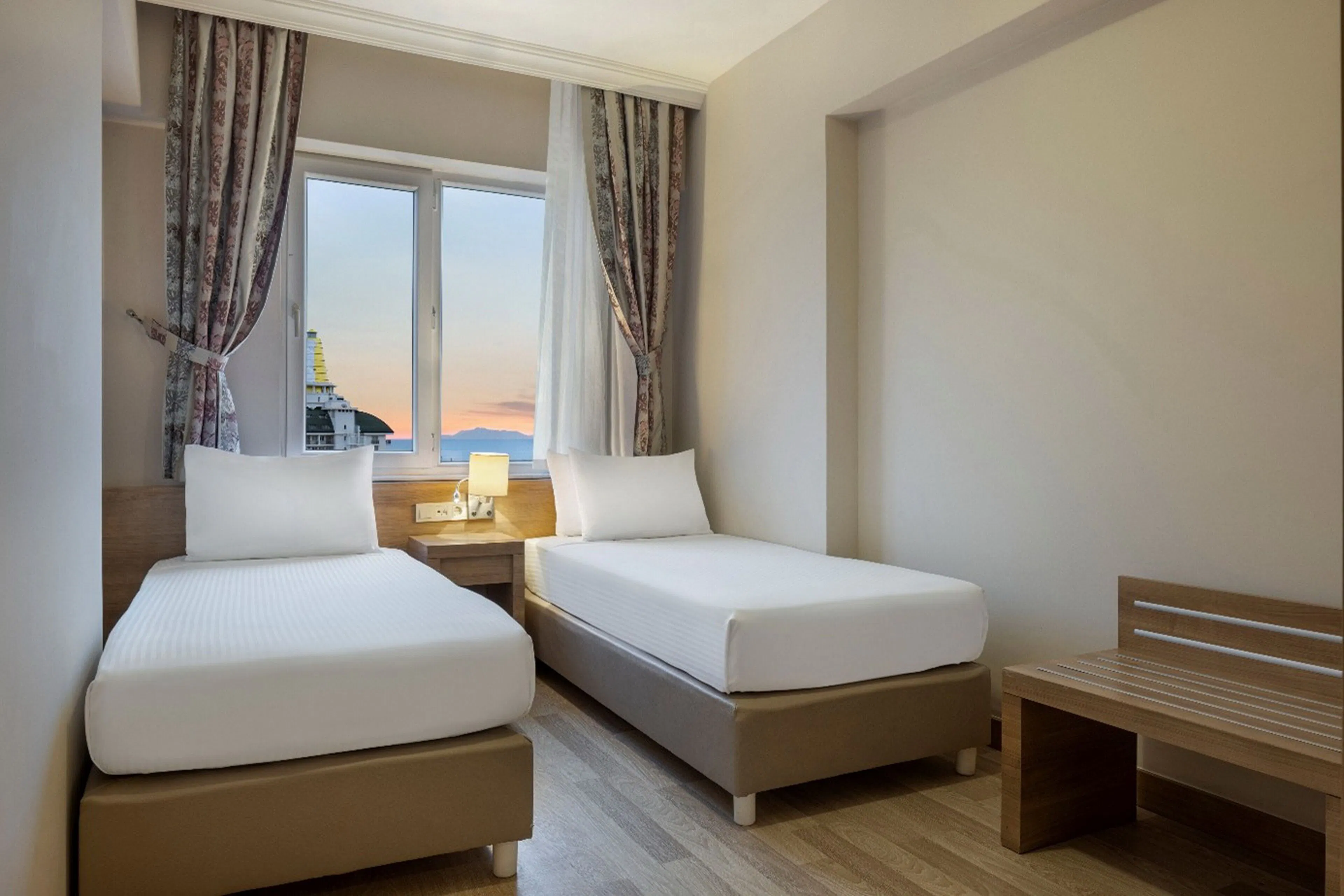 Ramada Resort by Wyndham Lara - rooms