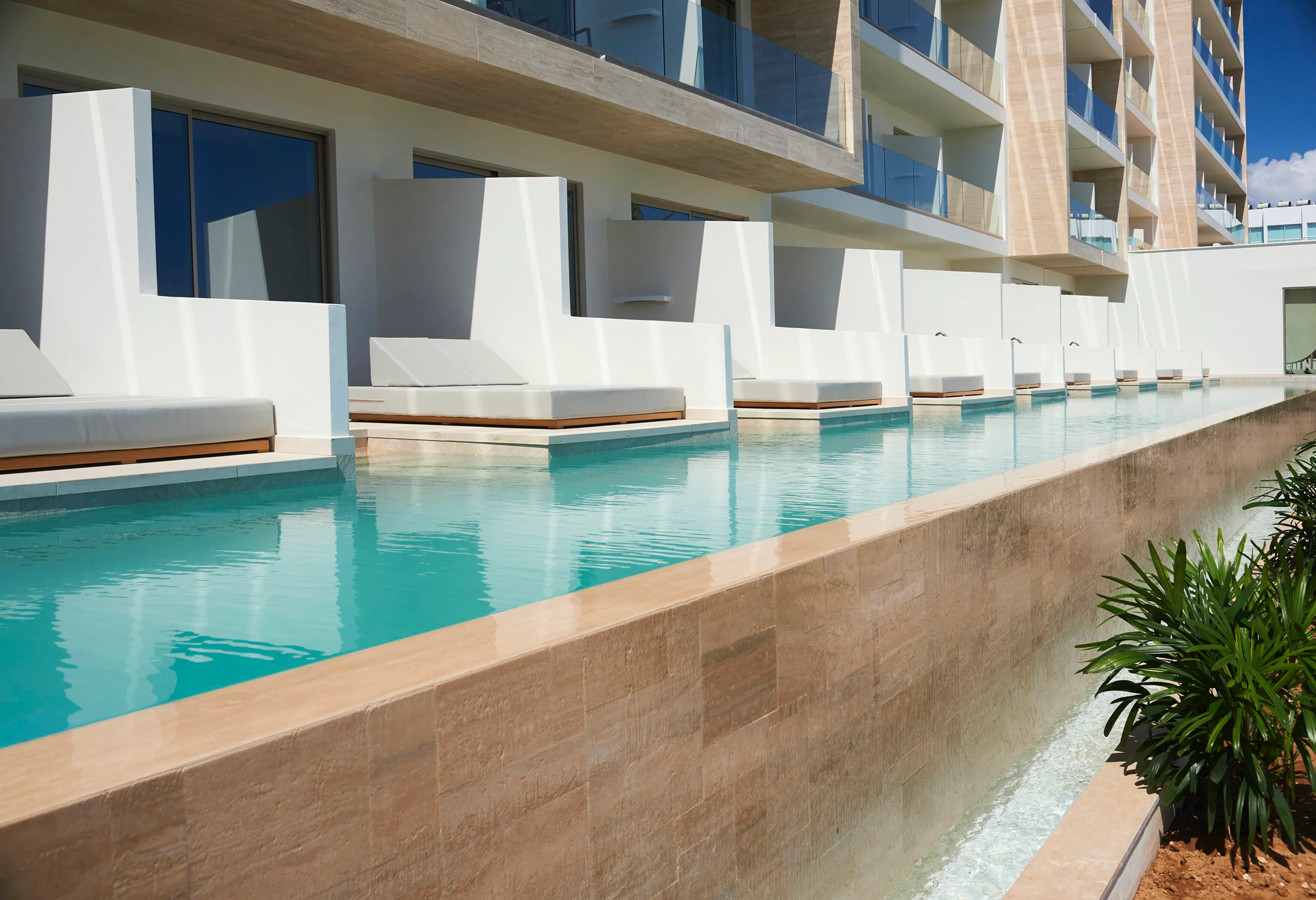 Sunrise Jade Hotel - pool