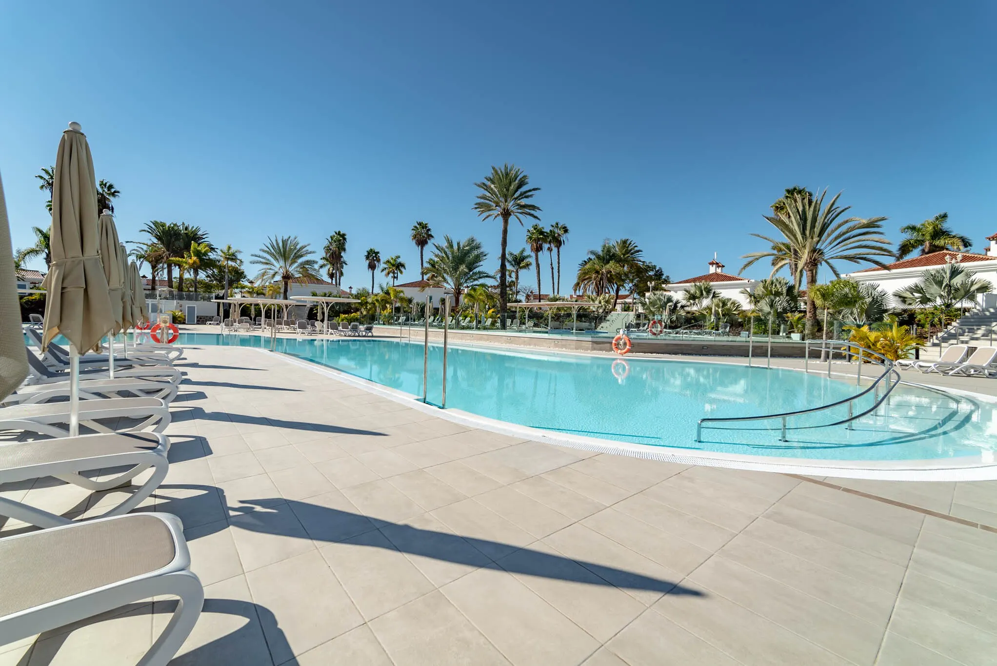 Hotel LIVVO Dunagolf Suites - pool