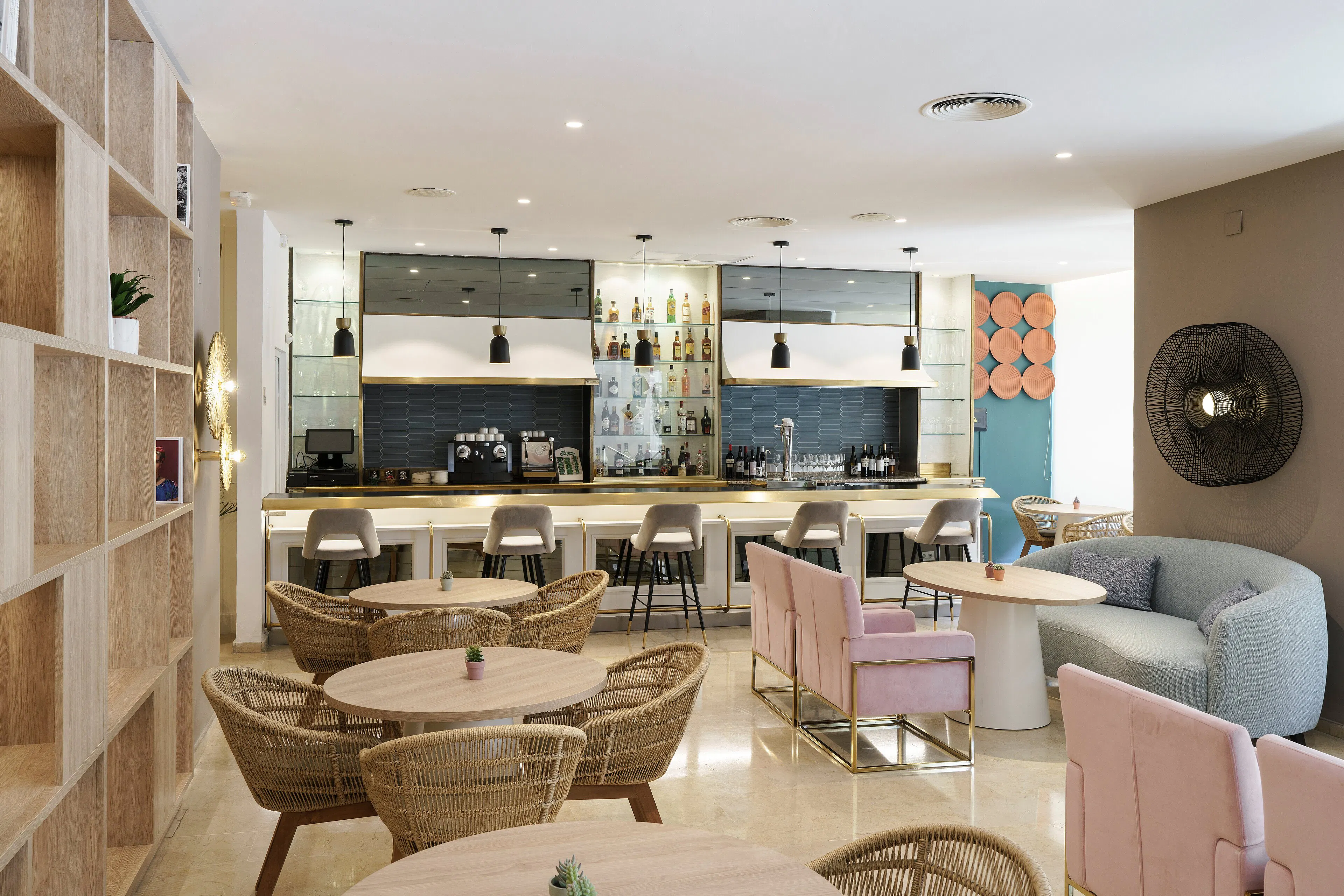 Hotel Costa Malaga by Pierre Vacances - foodAndBeverage