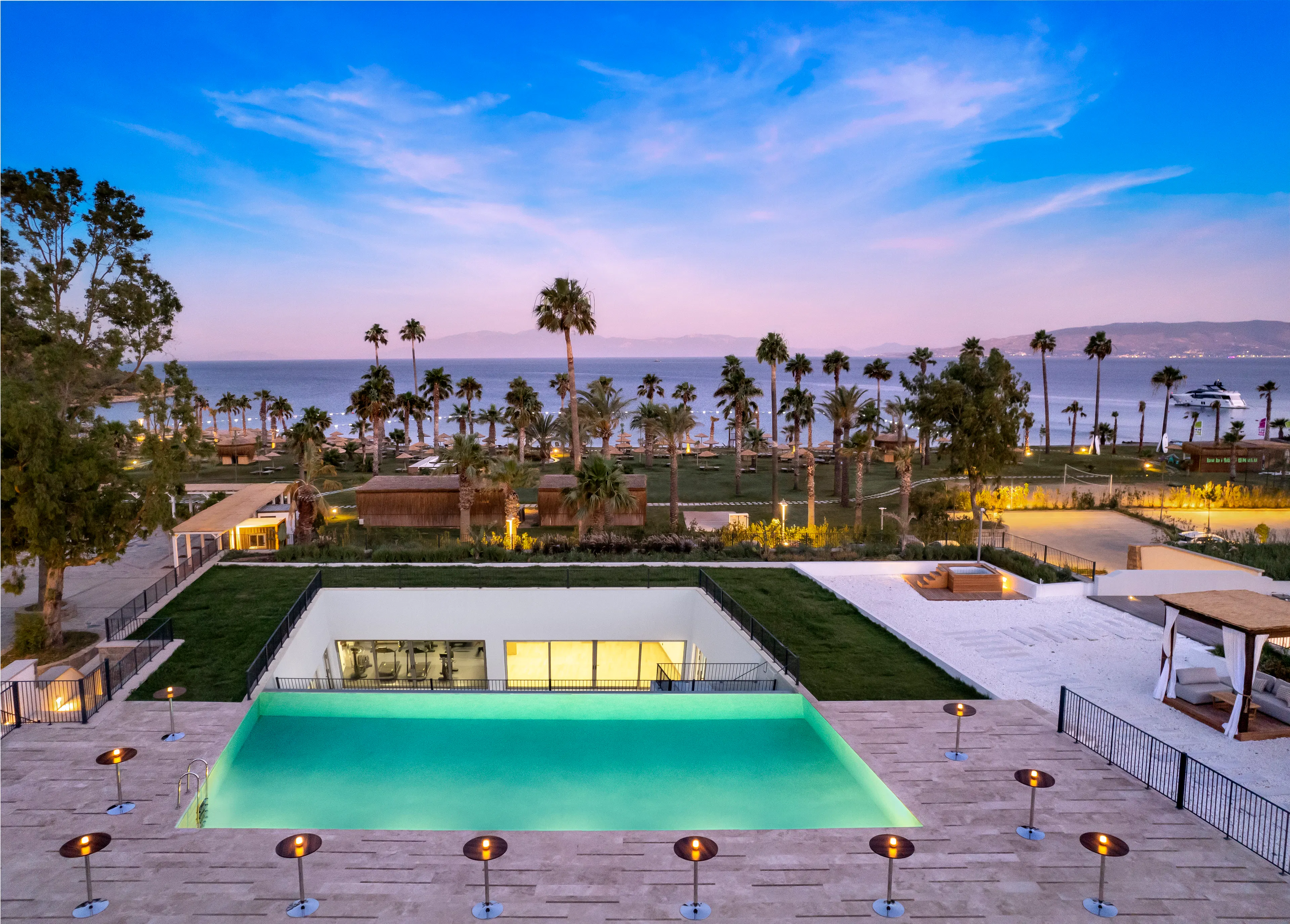 Radisson Collection Hotel Bodrum - pool