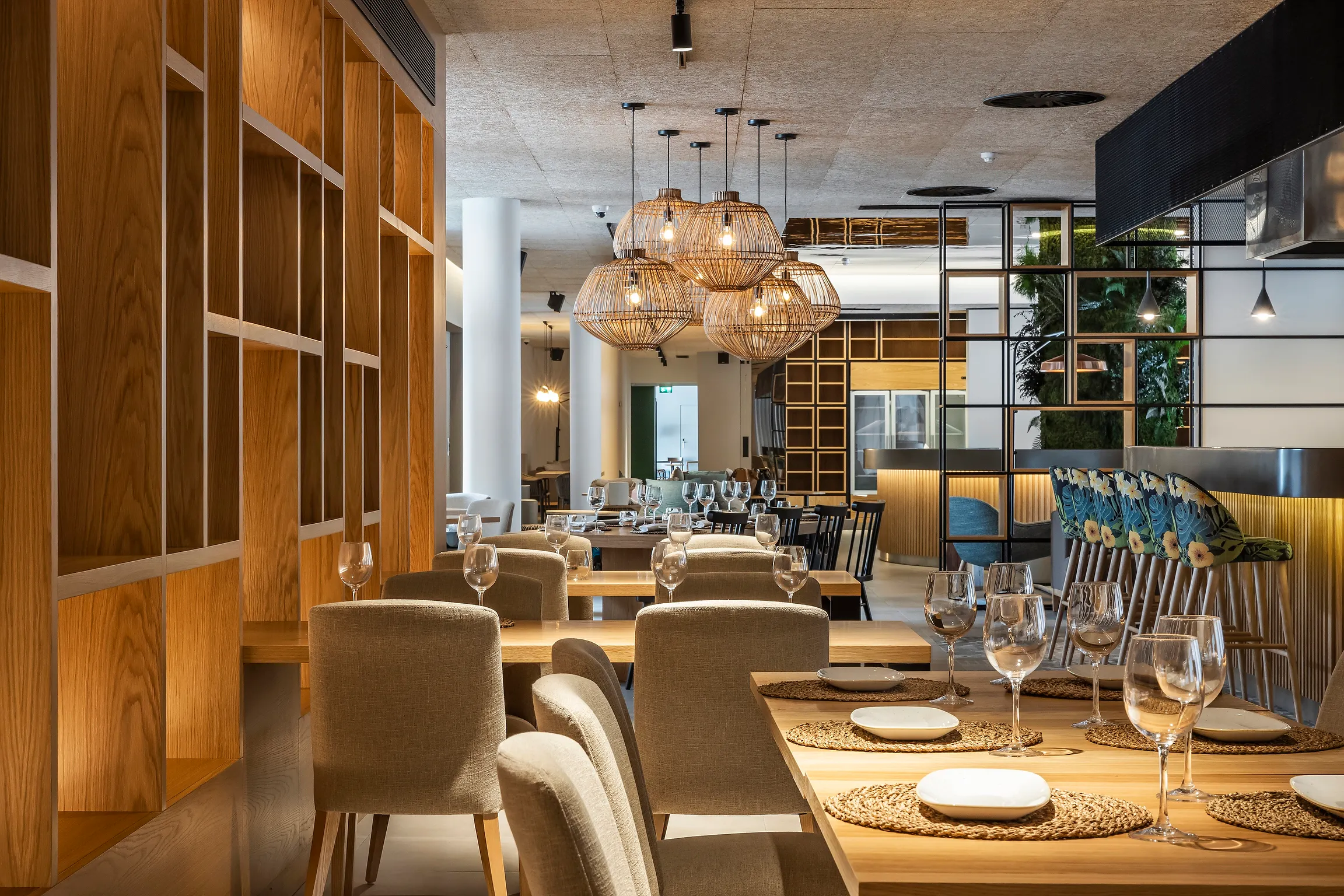 The Patio Suite Hotel - foodAndBeverage