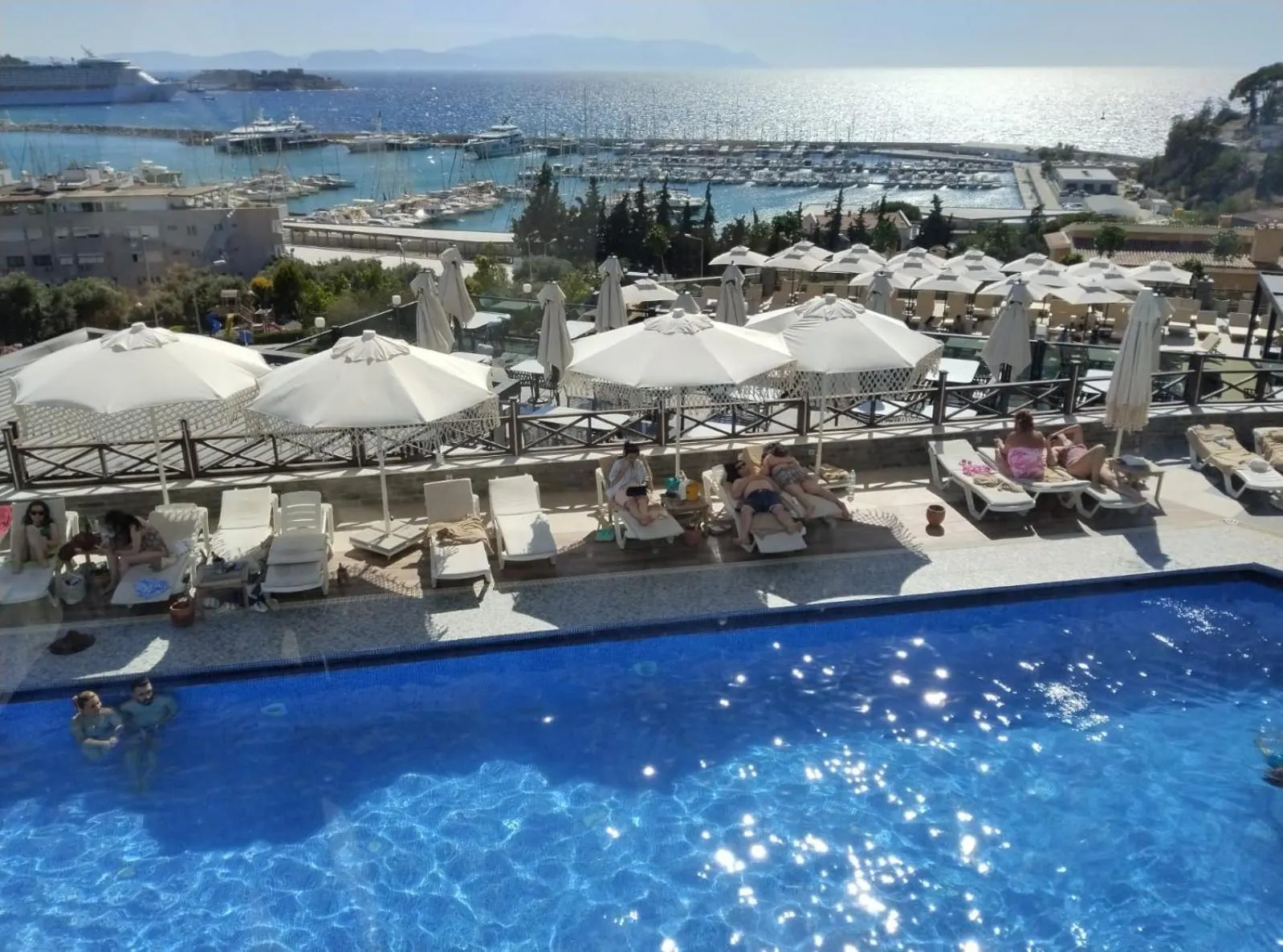 Suhan Seaport Hotel - pool