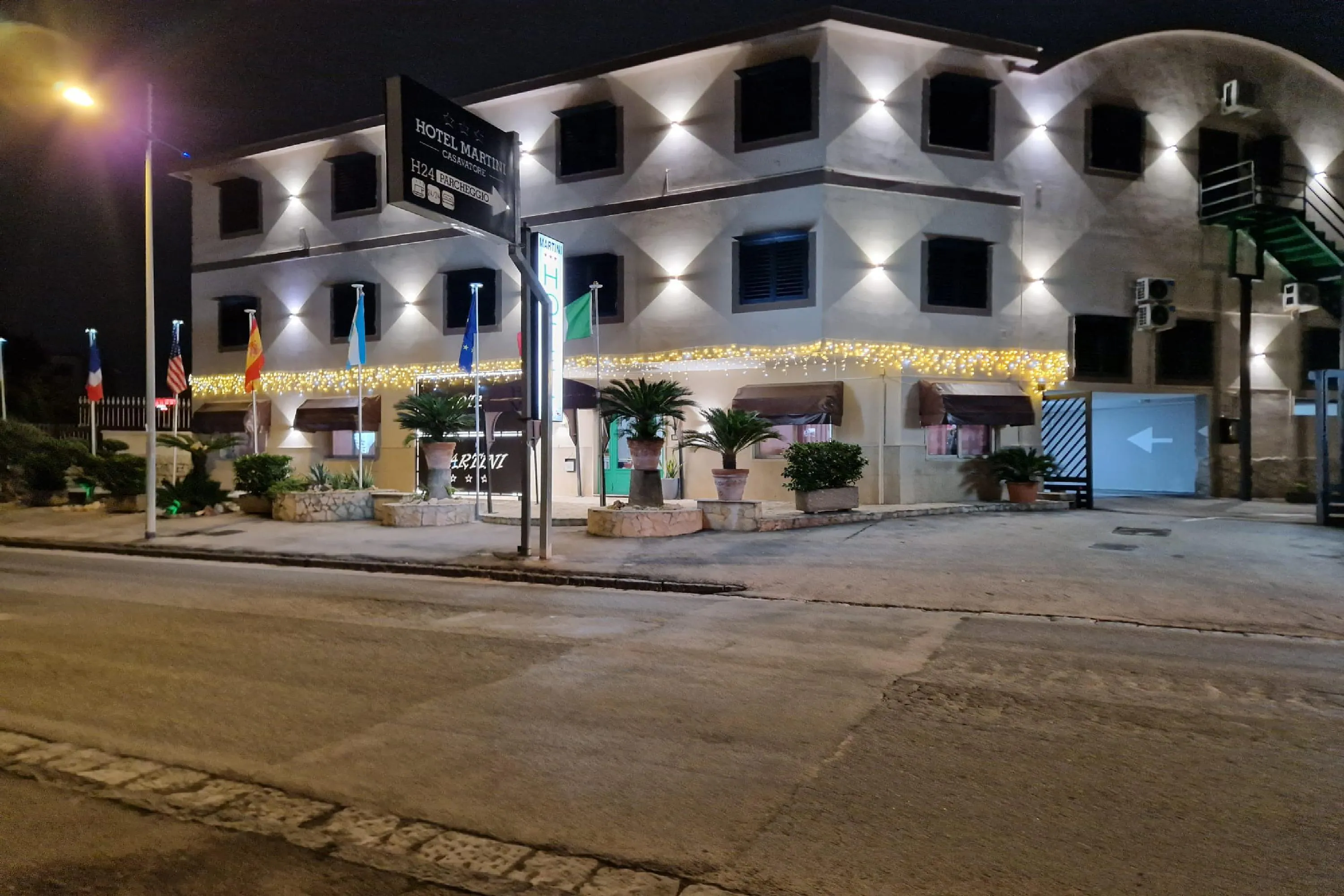 Hotel Martini - exterior