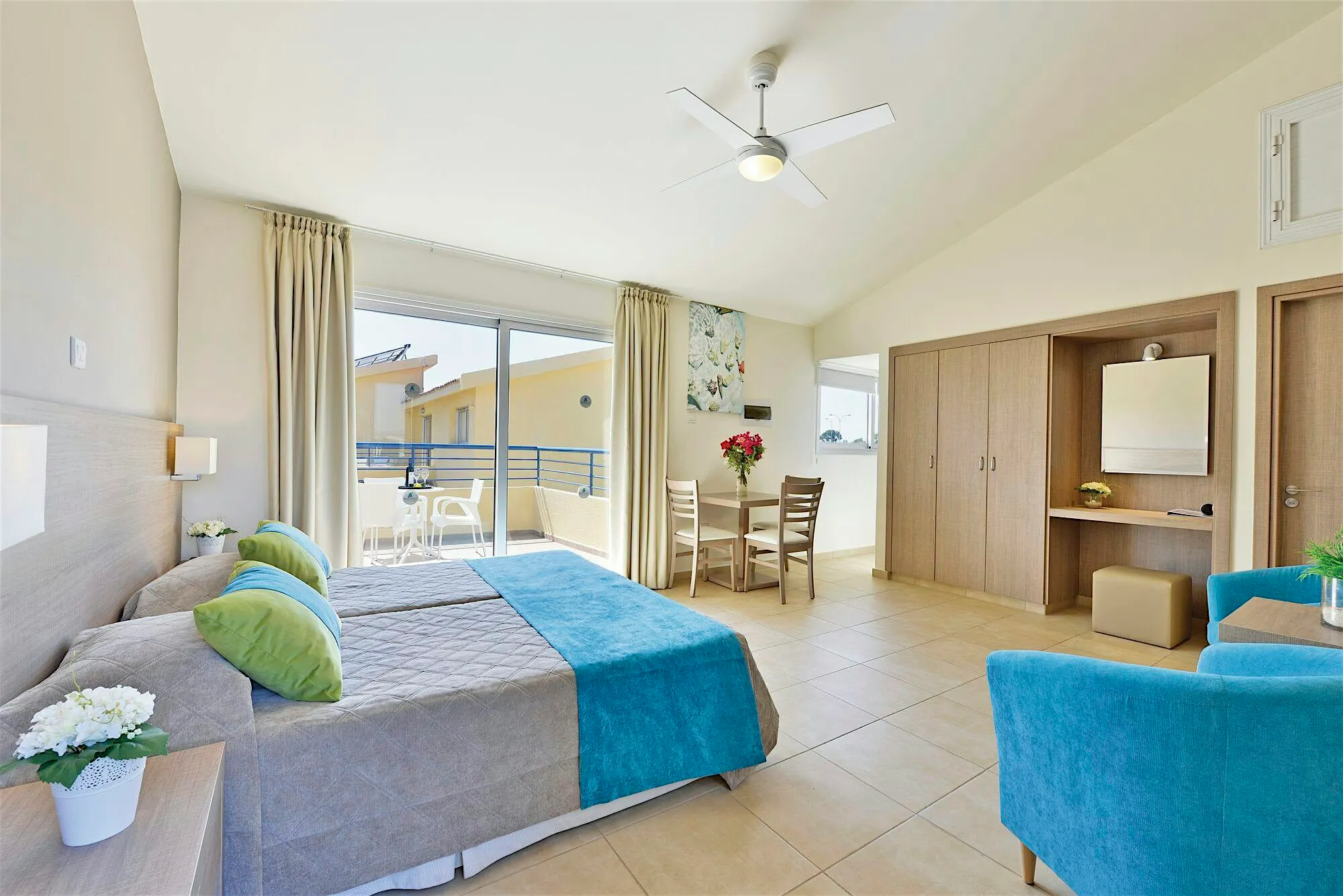 The Makronisos Holiday Village - rooms