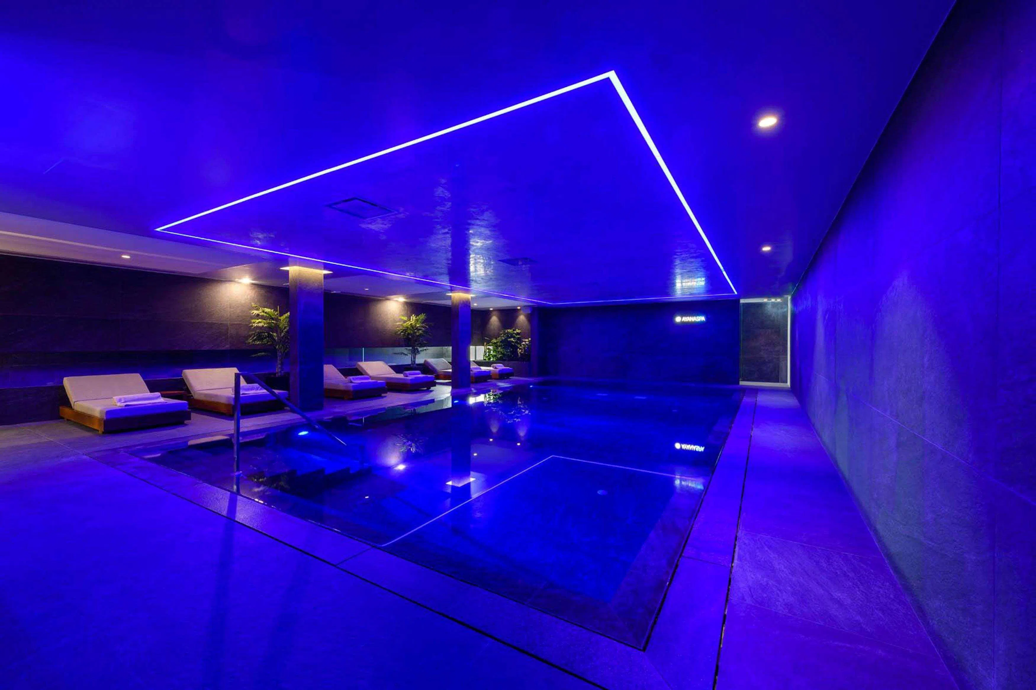 Ajax Hotel - pool