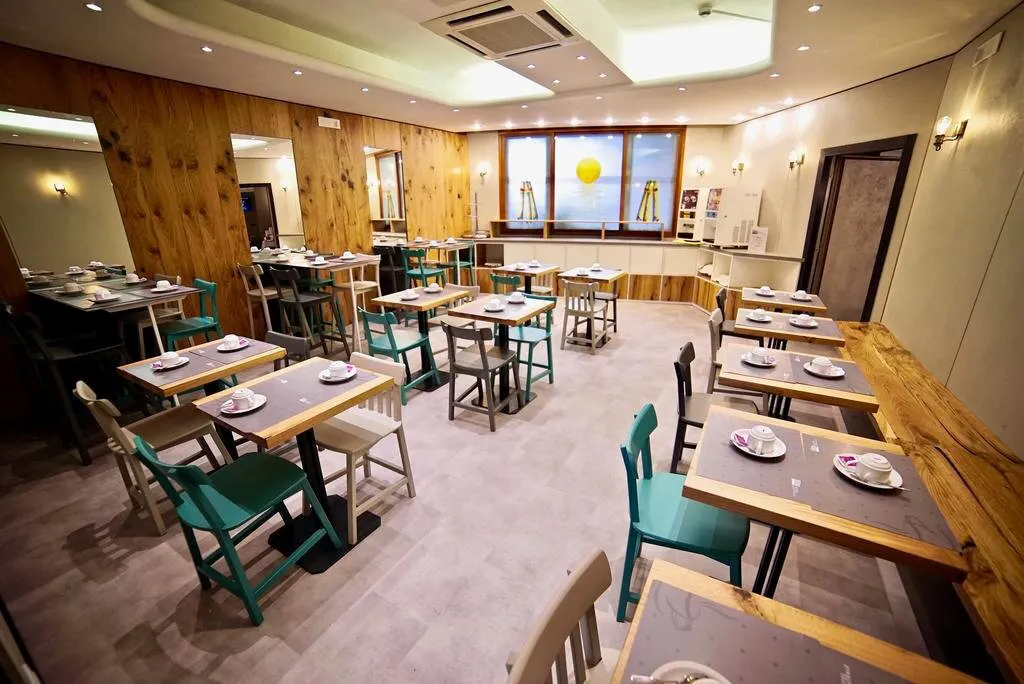 Hotel Centrale - foodAndBeverage