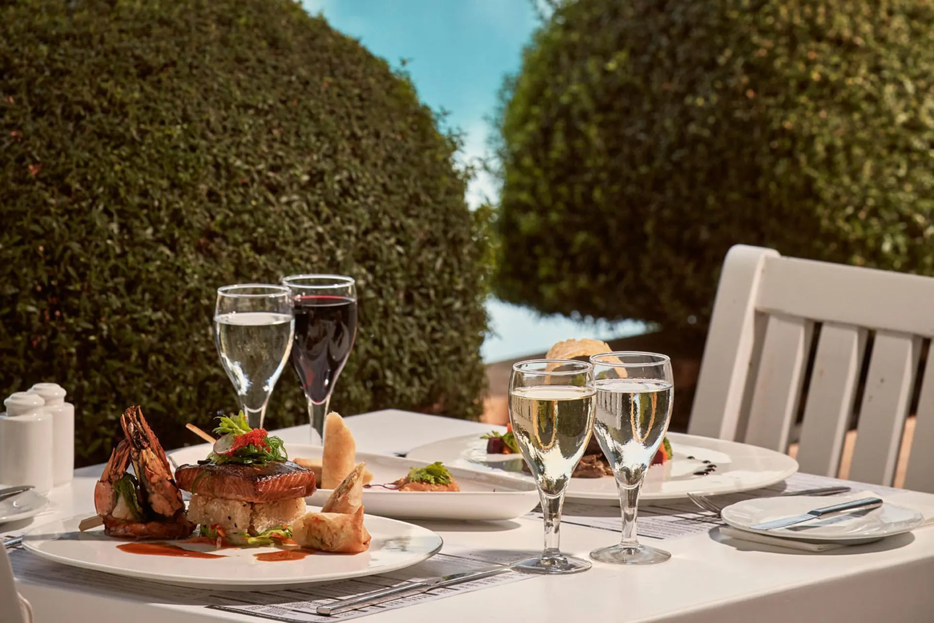Grecian Park Hotel - foodAndBeverage