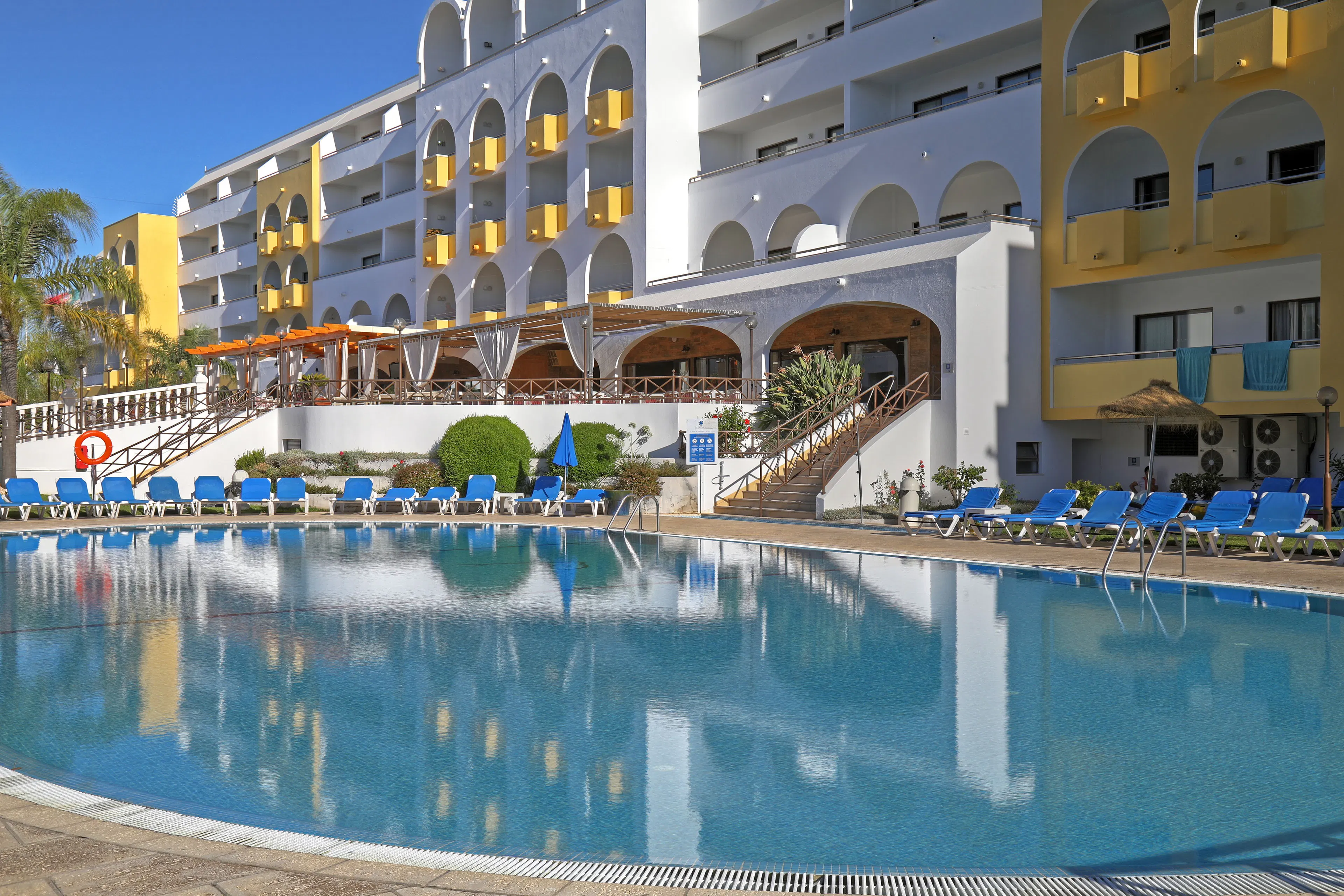 Paladim & Alagoa Mar Aparthotels - pool