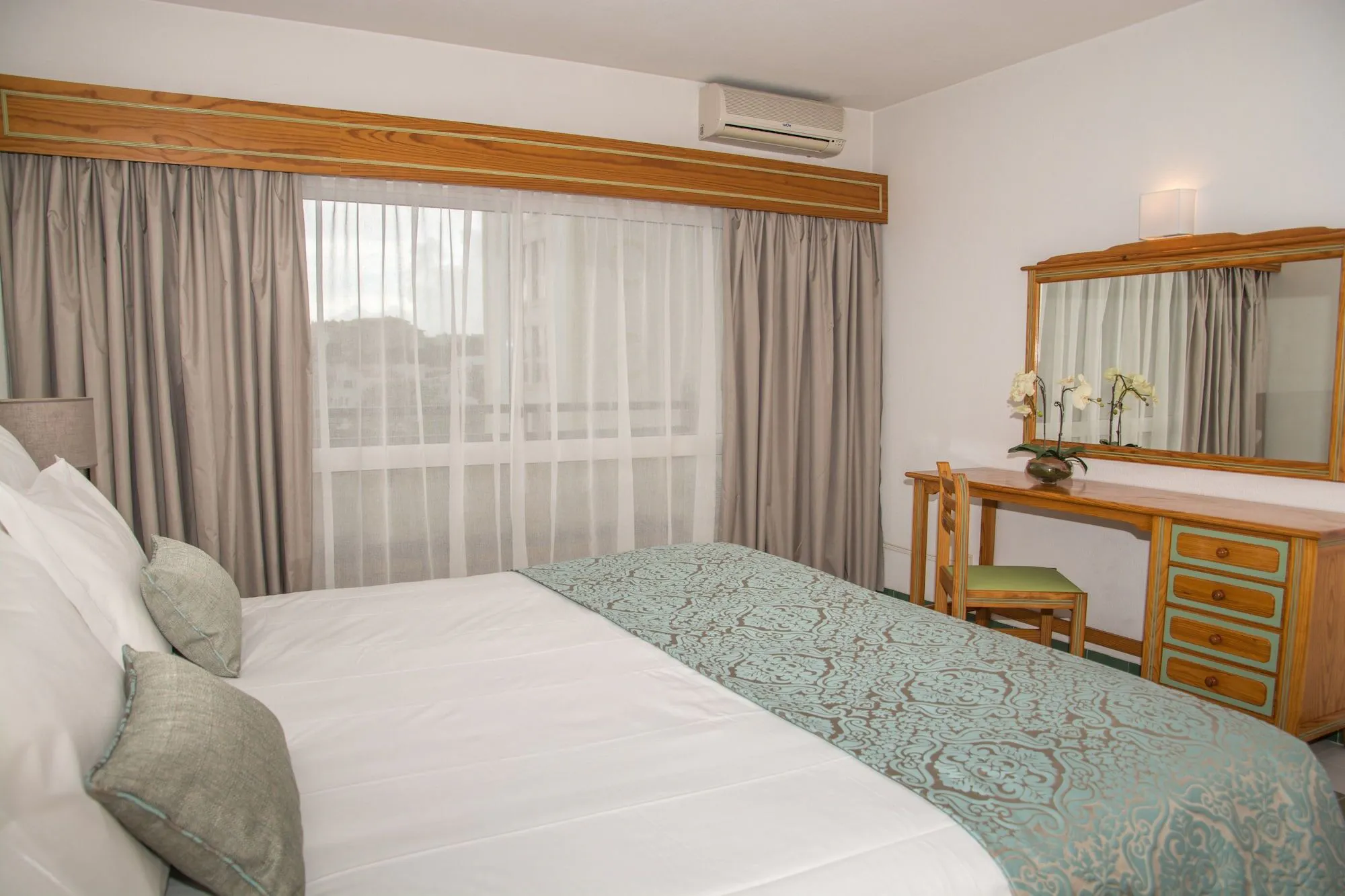 Luna Hotel da Oura - rooms