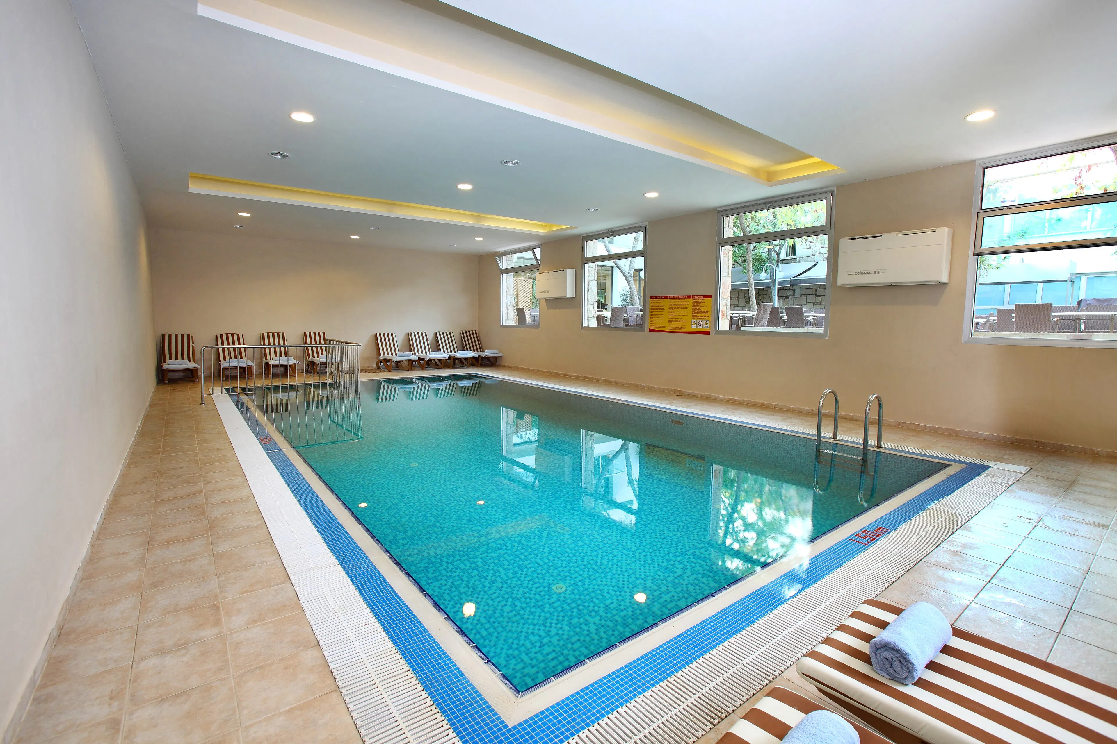 Mandarin Resort - pool