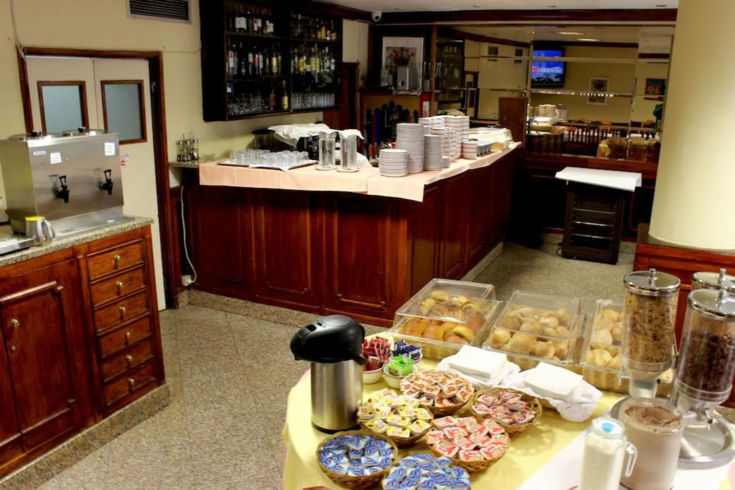 Excelsior - foodAndBeverage