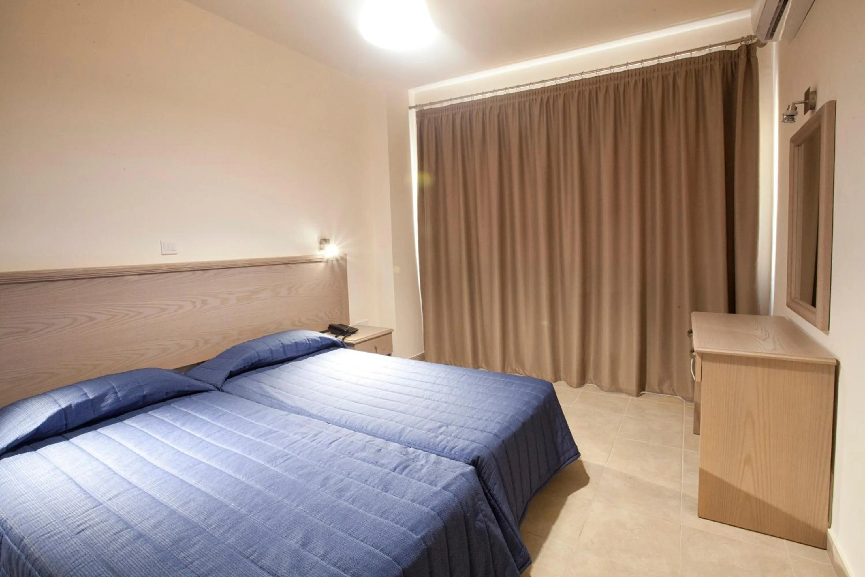 The Makronisos Holiday Village - rooms