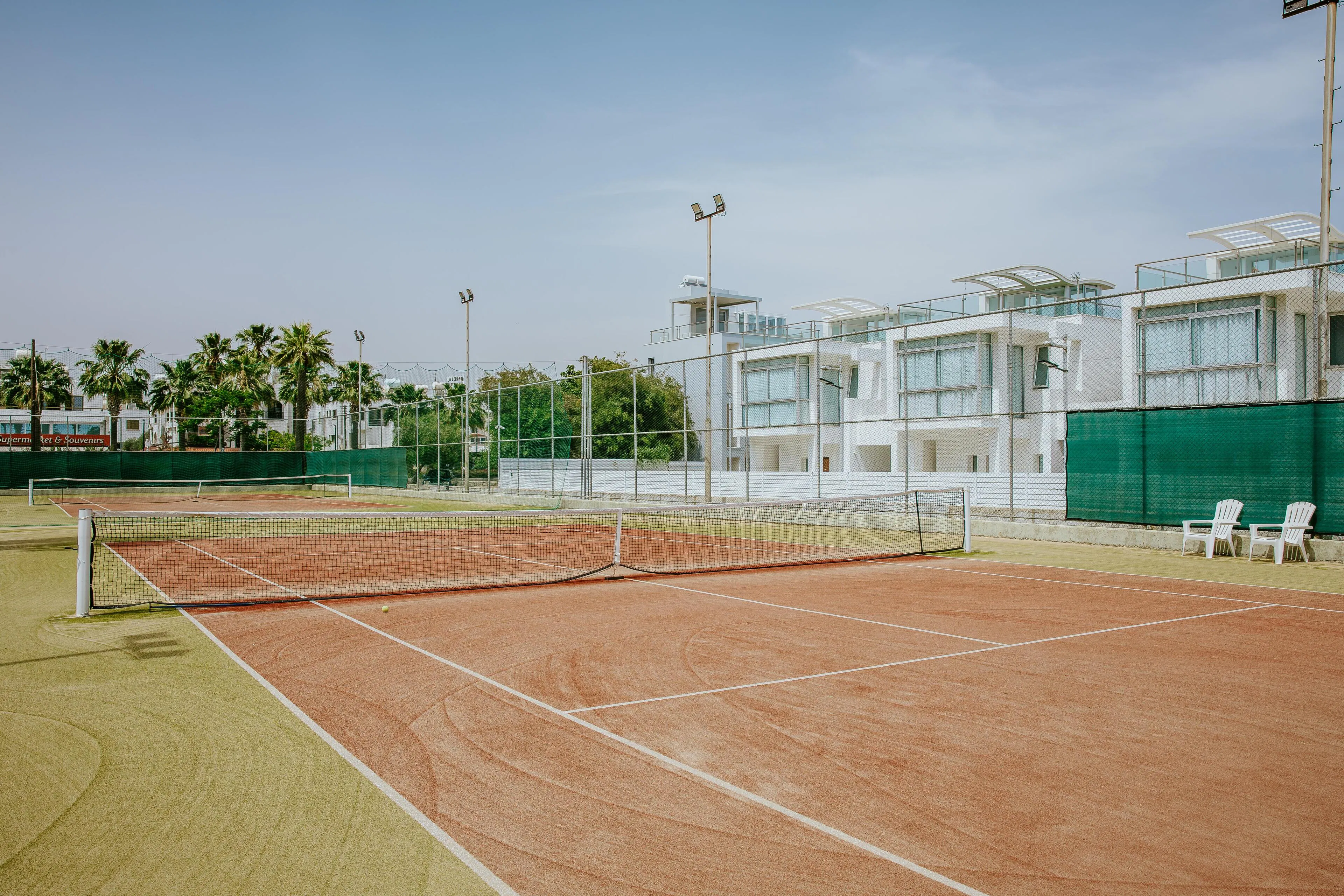 Golden Bay Beach Hotel - sport