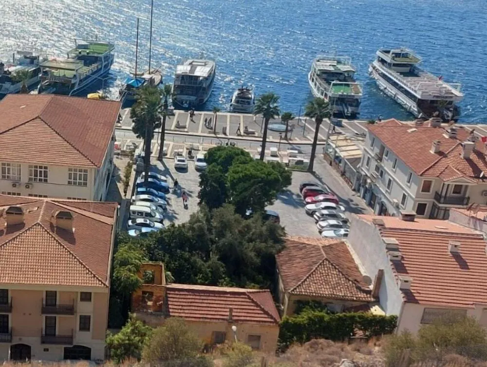 Ata Çesme Otel - exterior
