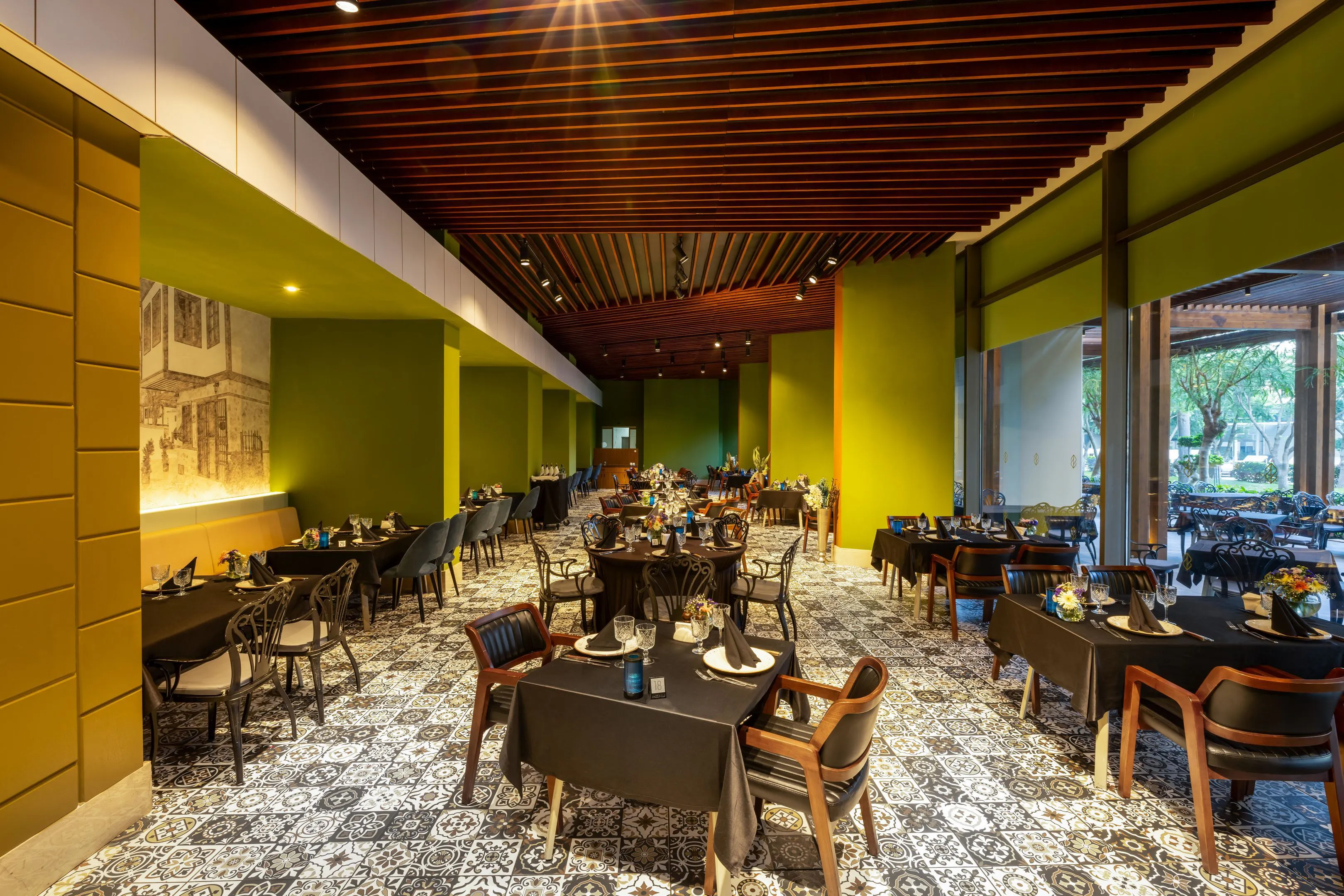 Nirvana Cosmopolitan - foodAndBeverage