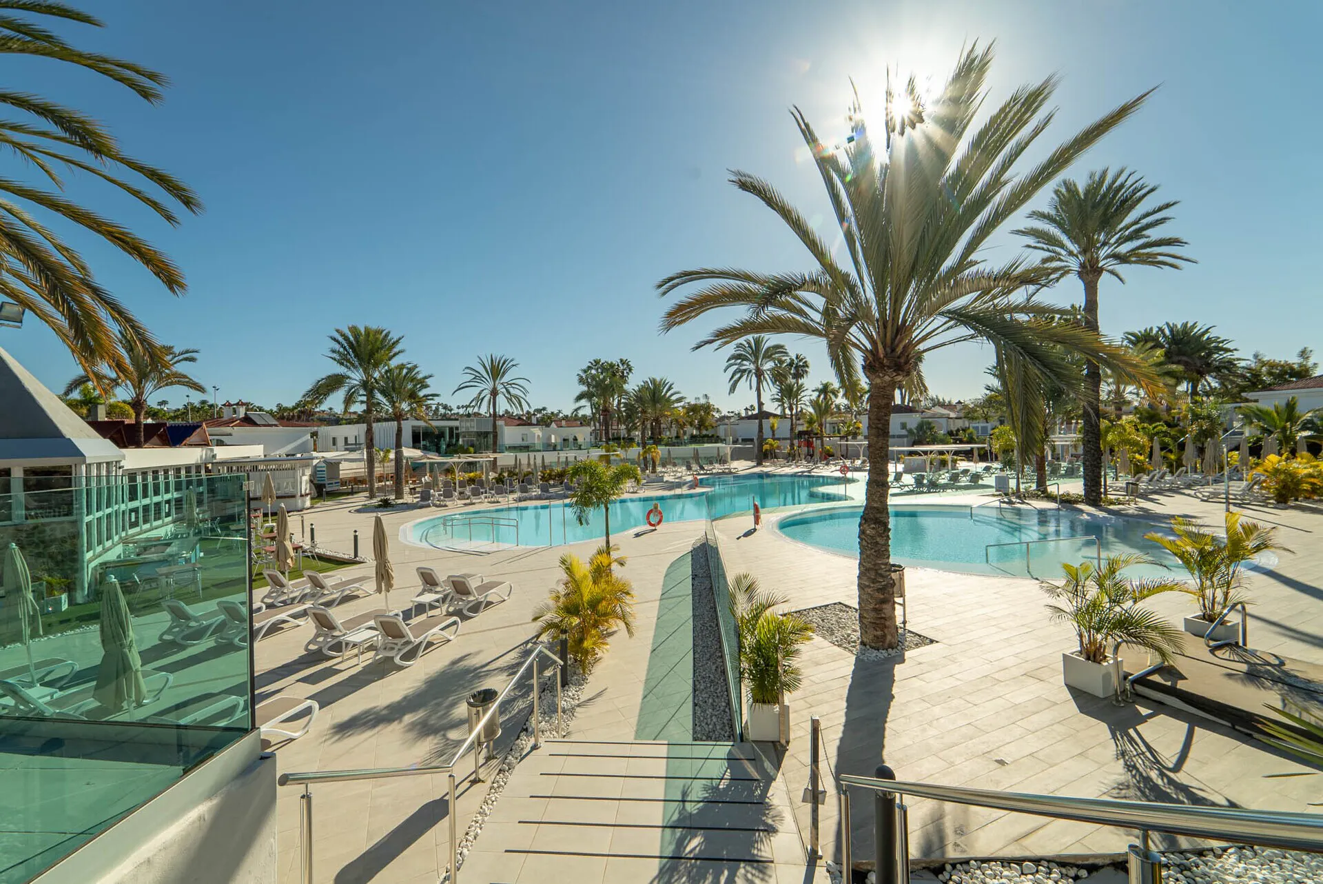 Hotel LIVVO Dunagolf Suites - pool