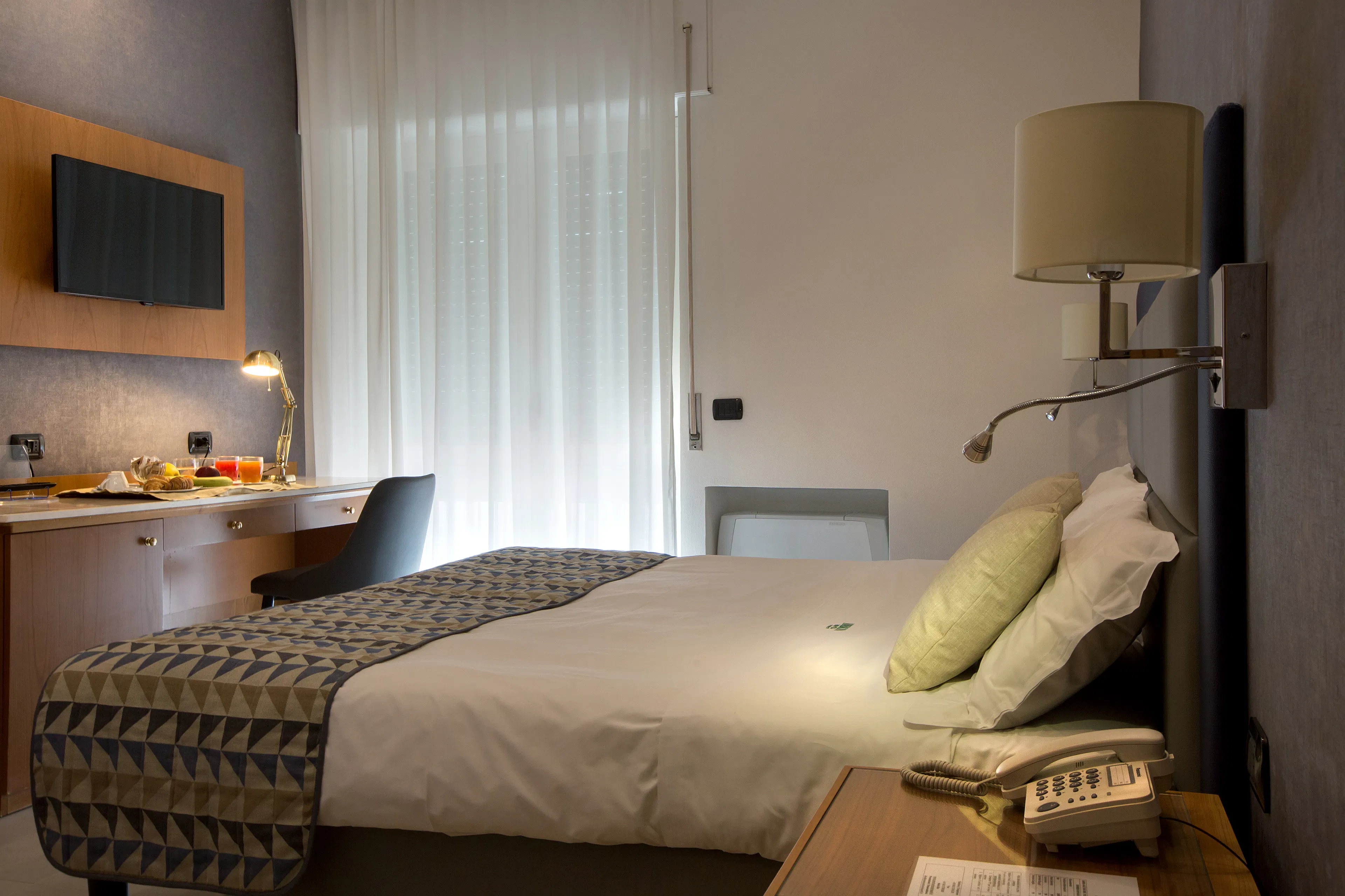 American Hotel - rooms