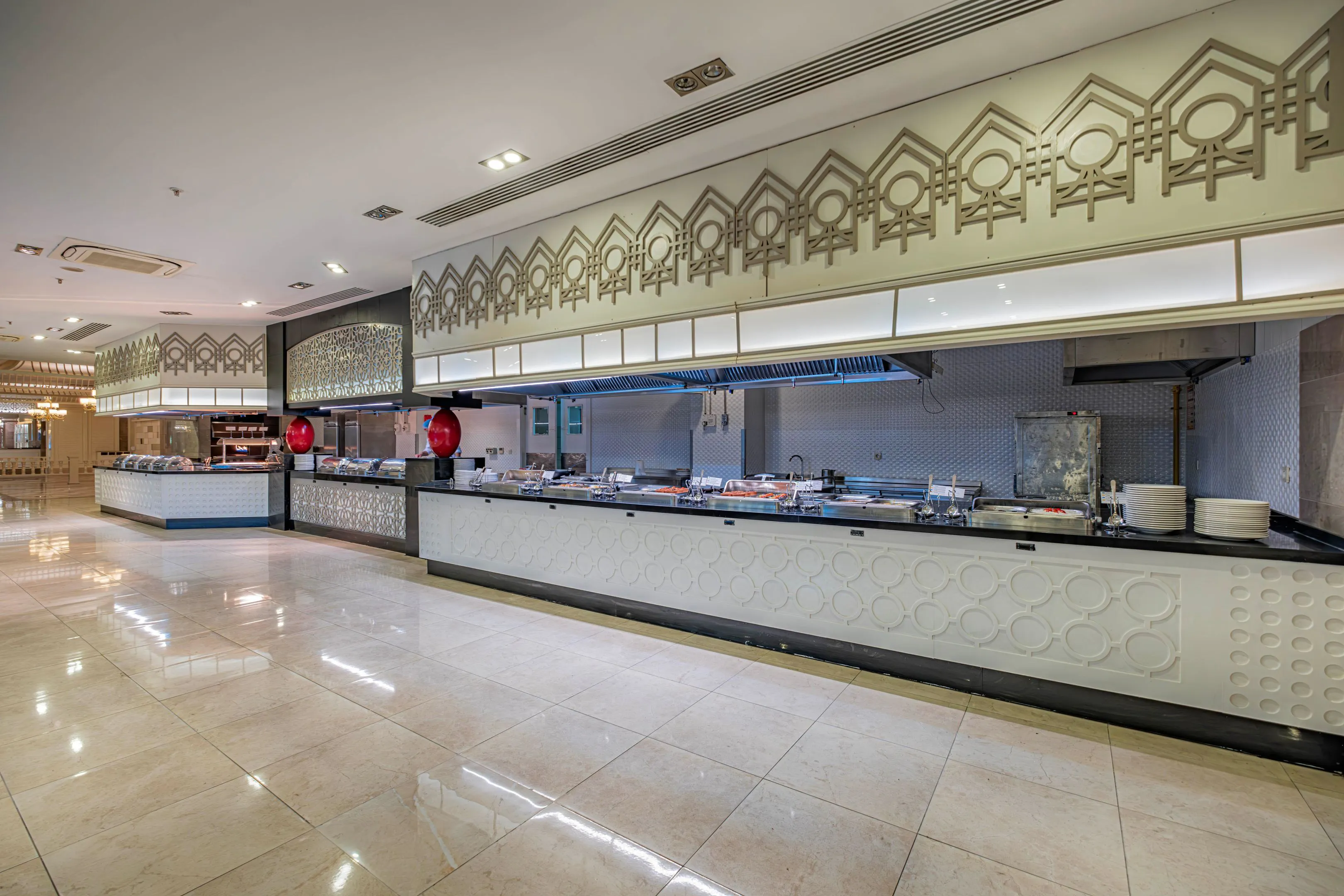 Well Palace Side - foodAndBeverage