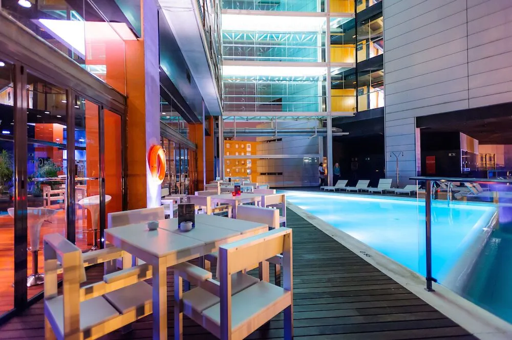 Barcelona Princess - pool